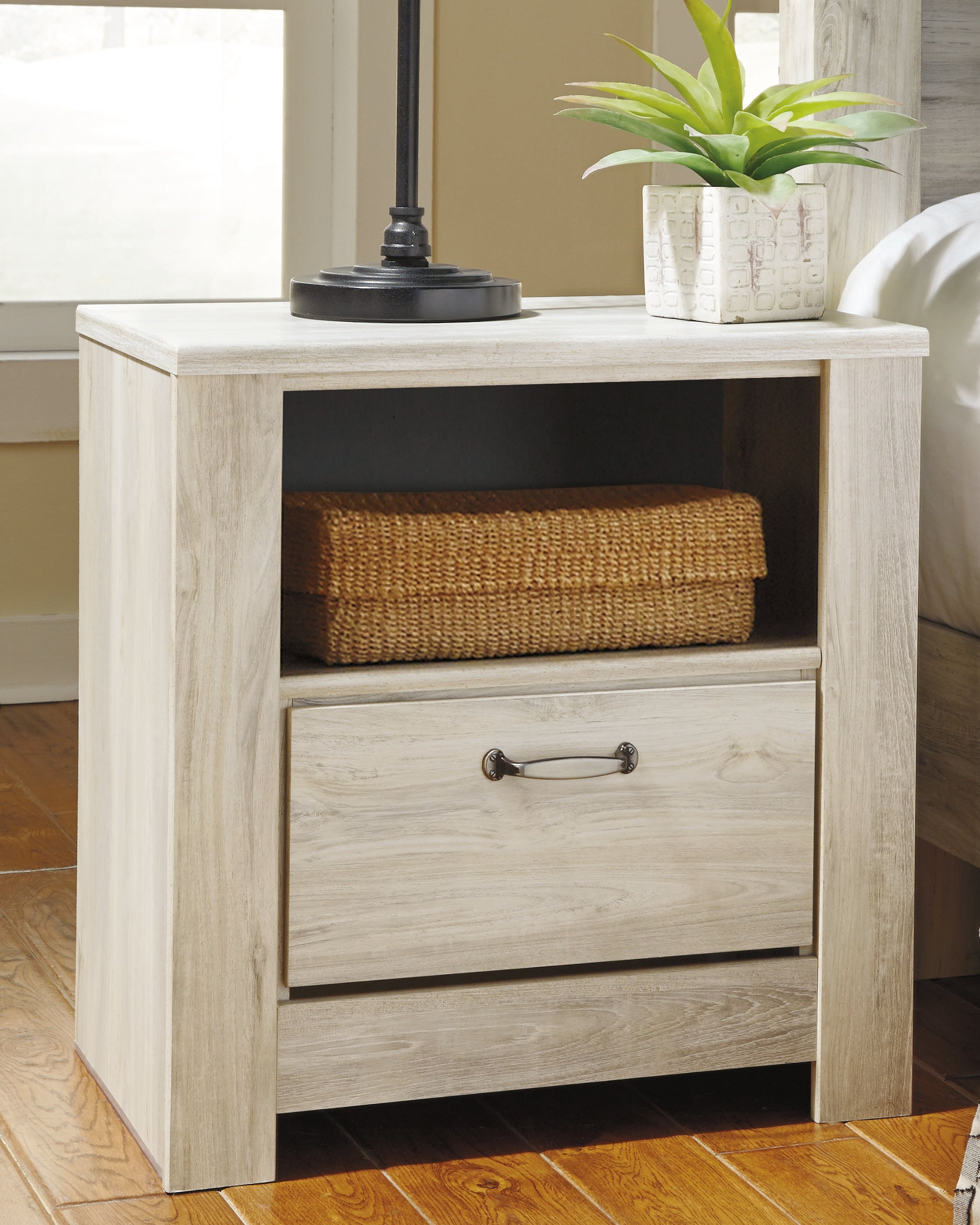 3 Brothers Decor - Ashley Furniture - Bellaby Bedroom - One Drawer Night Stand - B331-91