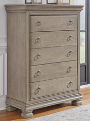 3 Brothers Decor - Ashley Furniture - Lexorne Bedroom - Five Drawer Chest - B924-46