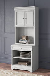 3 Brothers Decor - Ashley Furniture - Kanwyn Bookcase - Bookcase - H777H7