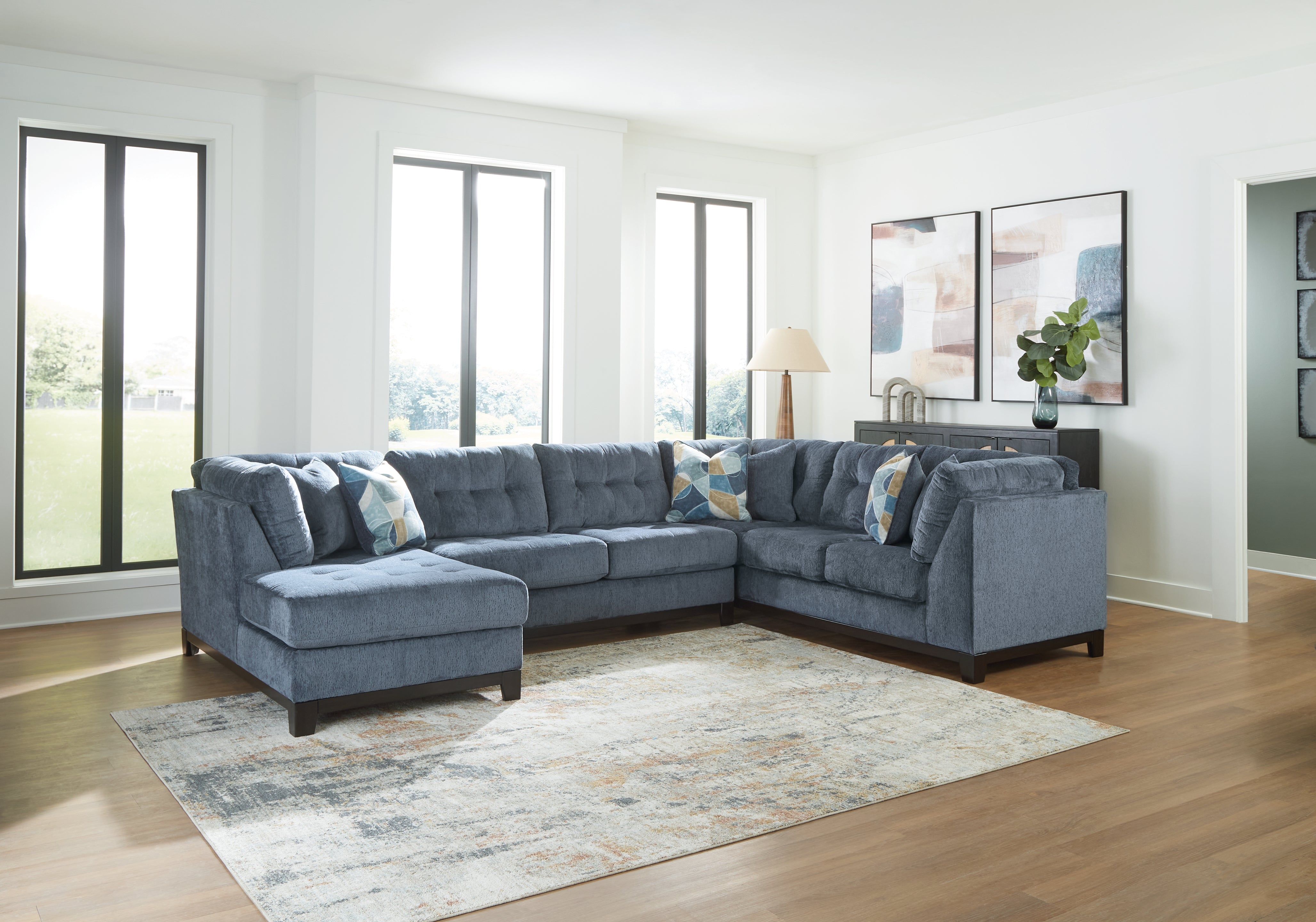 3 Brothers Decor - Ashley Furniture - Maxon Place Sectional - RAF 3-Piece Sectional with Chaise / Navy - 33003S1