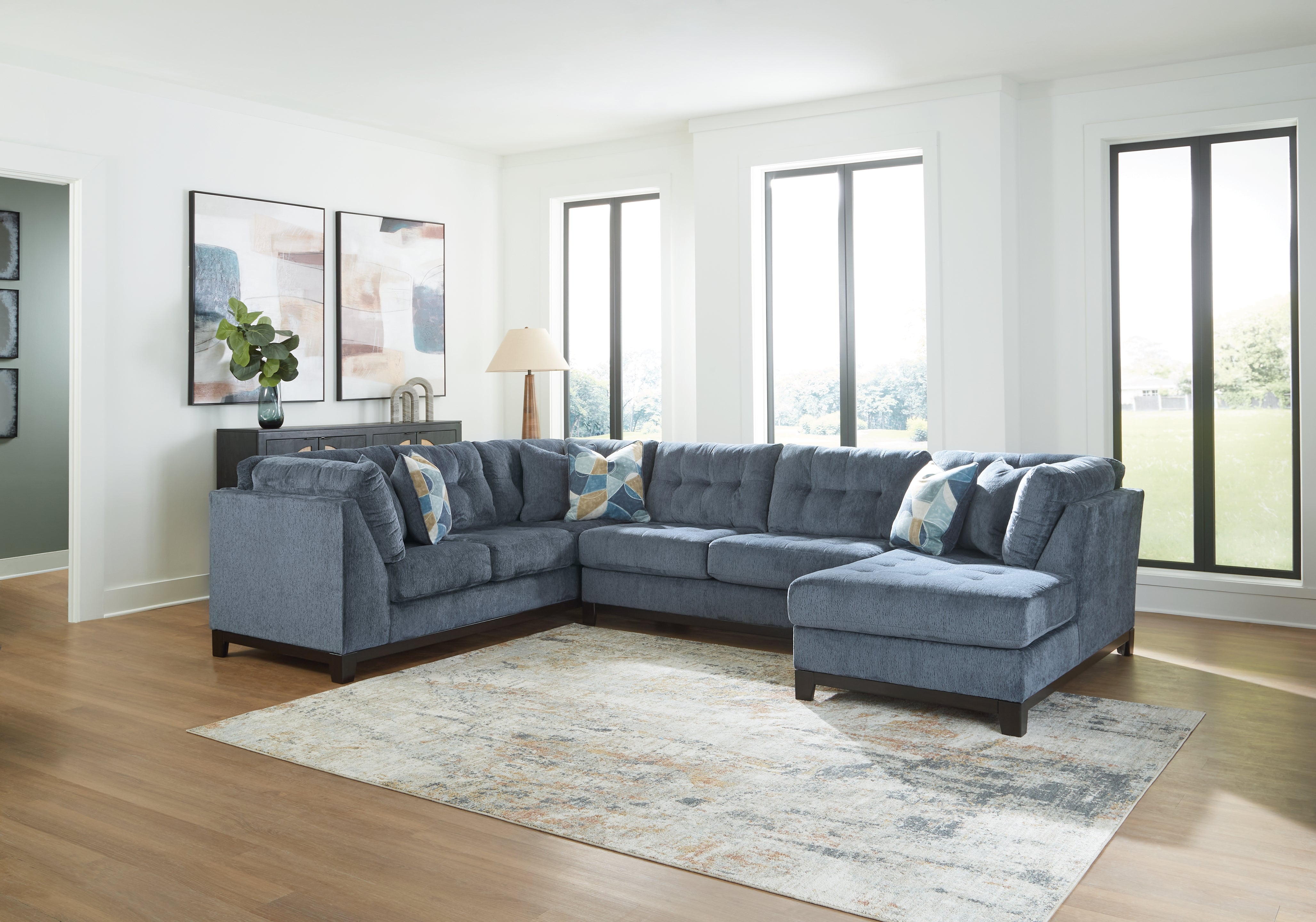 3 Brothers Decor - Ashley Furniture - Maxon Place Sectional - 3-Piece Sectional with Chaise / Navy - 33003S2