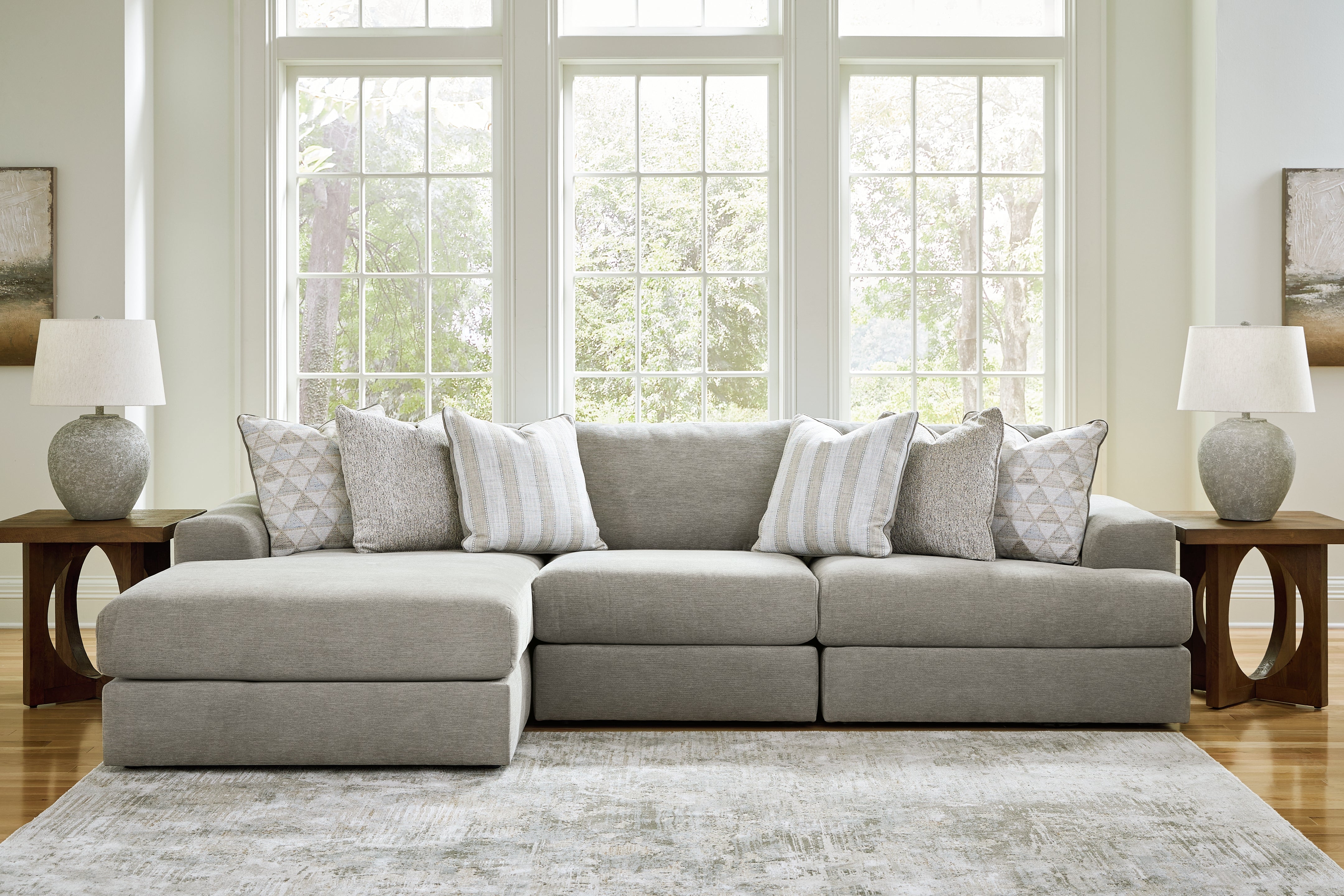 3 Brothers Decor - Ashley Furniture - Avaliyah Sectional - RAF 3-Piece Sectional with Chaise / Ash - 58103S3