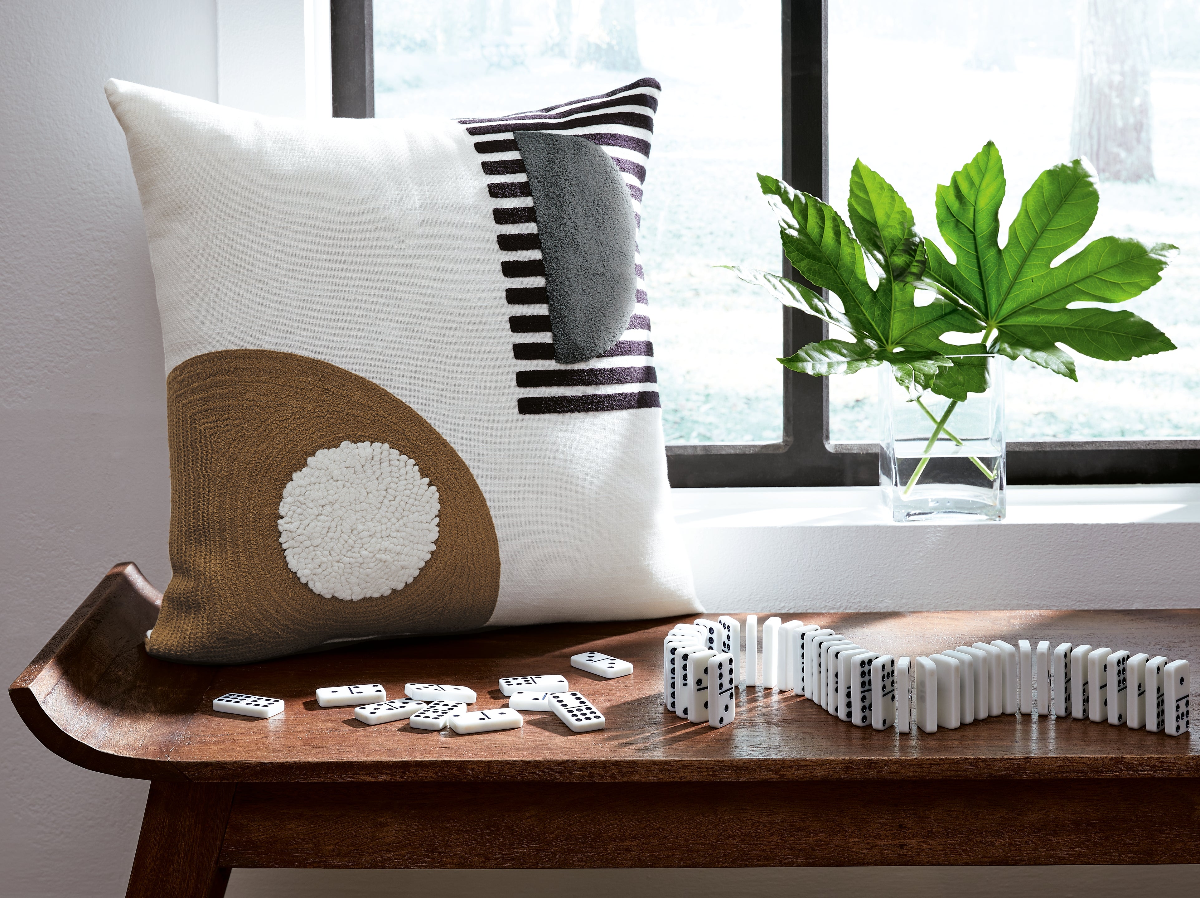 3 Brothers Decor - Ashley Furniture - Longsum Pillows - Pillow (4/CS) / Black/White/Honey - A1000927
