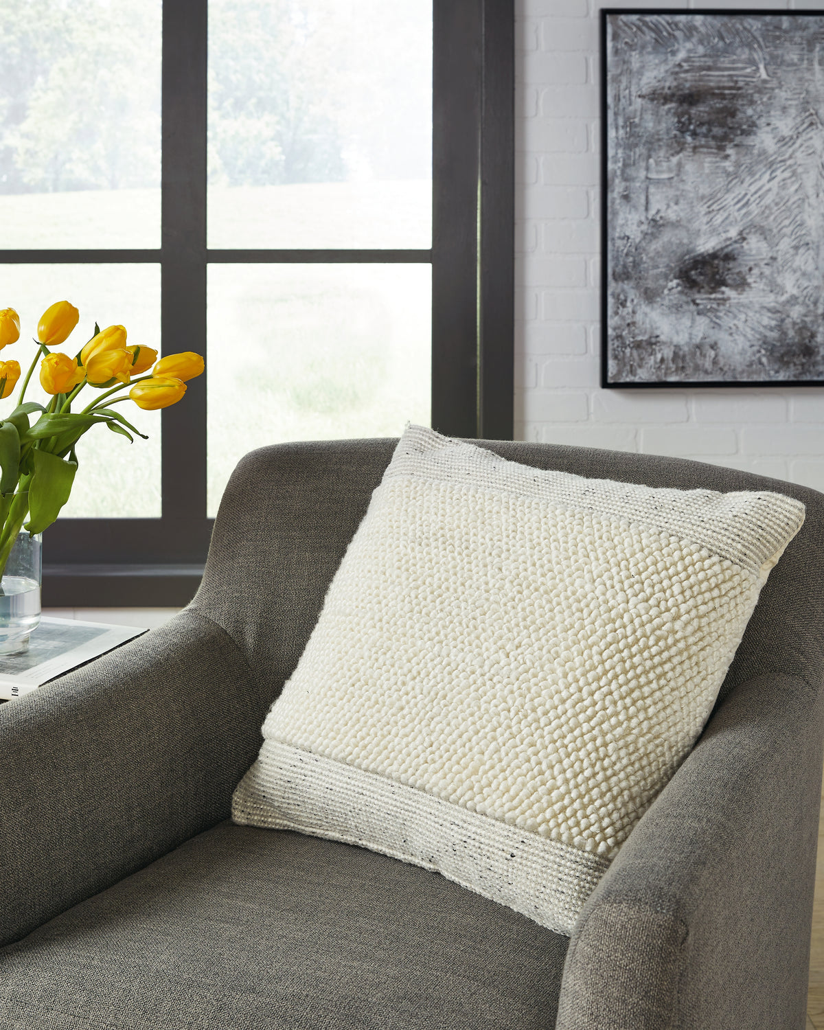 3 Brothers Decor - Ashley Furniture - Rowcher Pillows - Pillow (4/CS) / Gray/White - A1001004