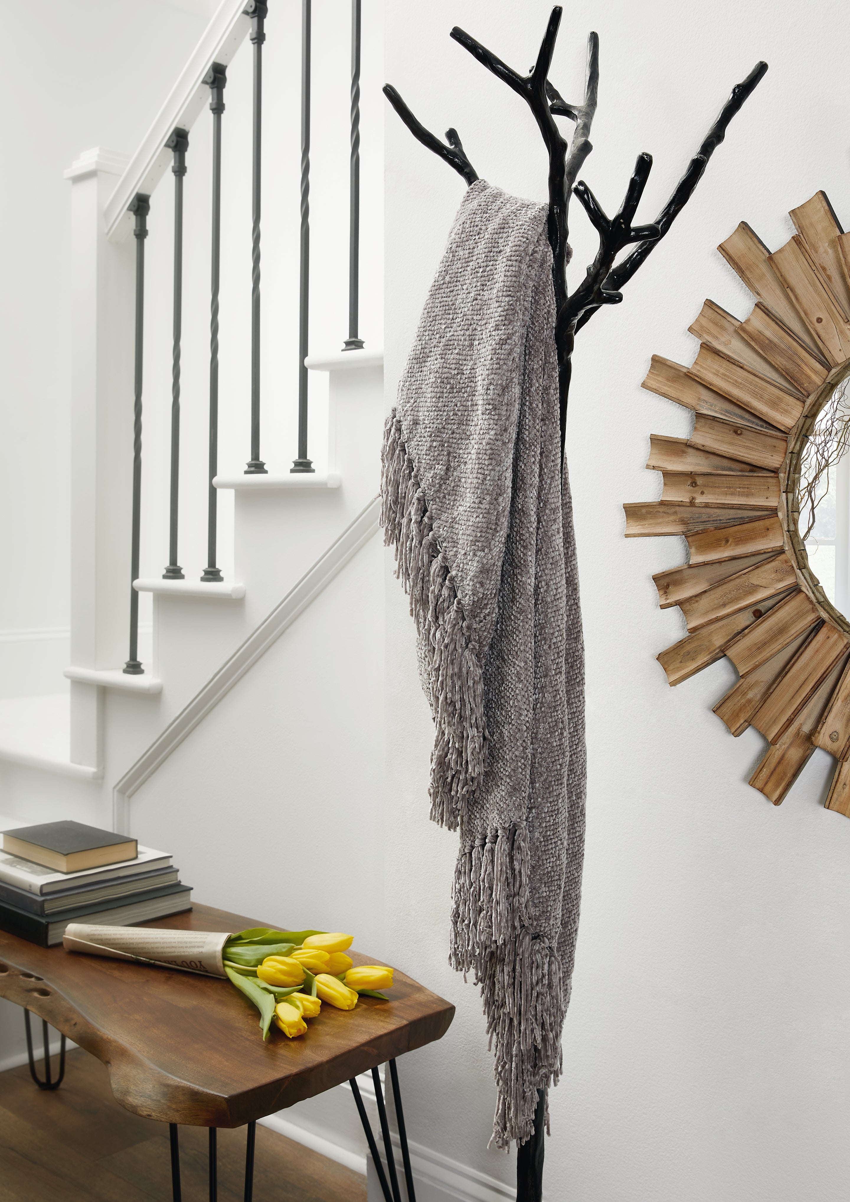 3 Brothers Decor - Ashley Furniture - Tamish Throw (Set of 3) - Throw (3/CS) / Gray - A1001026