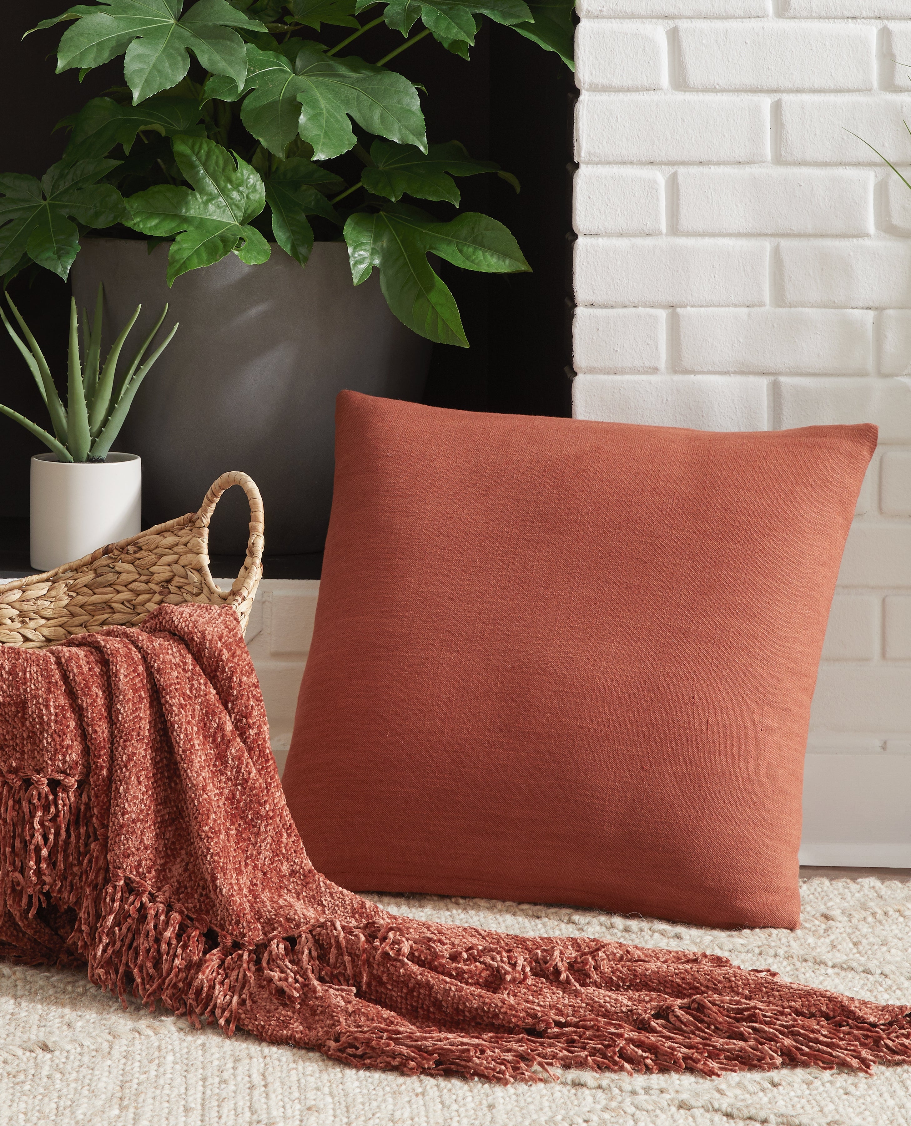 3 Brothers Decor - Ashley Furniture - Thaneville Pillows - Pillow (4/CS) / Rust - A1001043