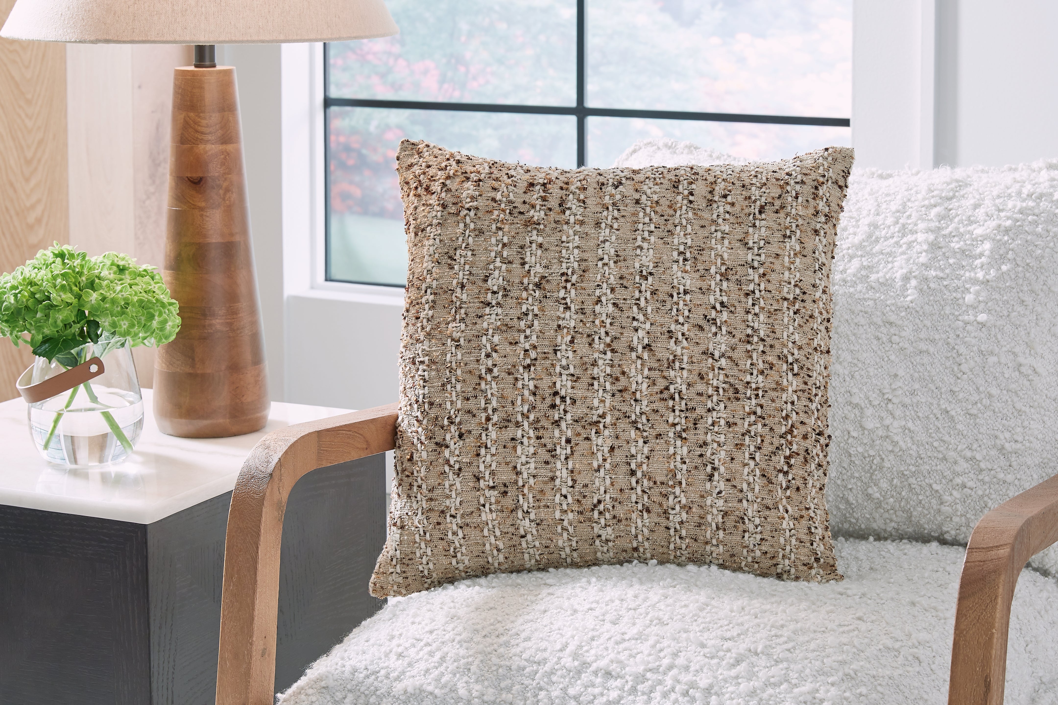 3 Brothers Decor - Ashley Furniture - Vorlane Pillows - Pillow (4/CS) / Tan/Brown/White - A1001046