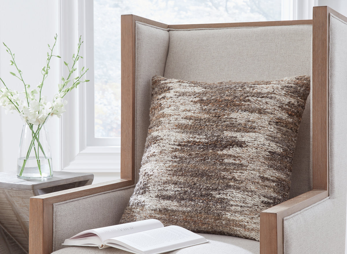 3 Brothers Decor - Ashley Furniture - Nealton Pillows - Pillow (4/CS) / Brown/White - A1001050