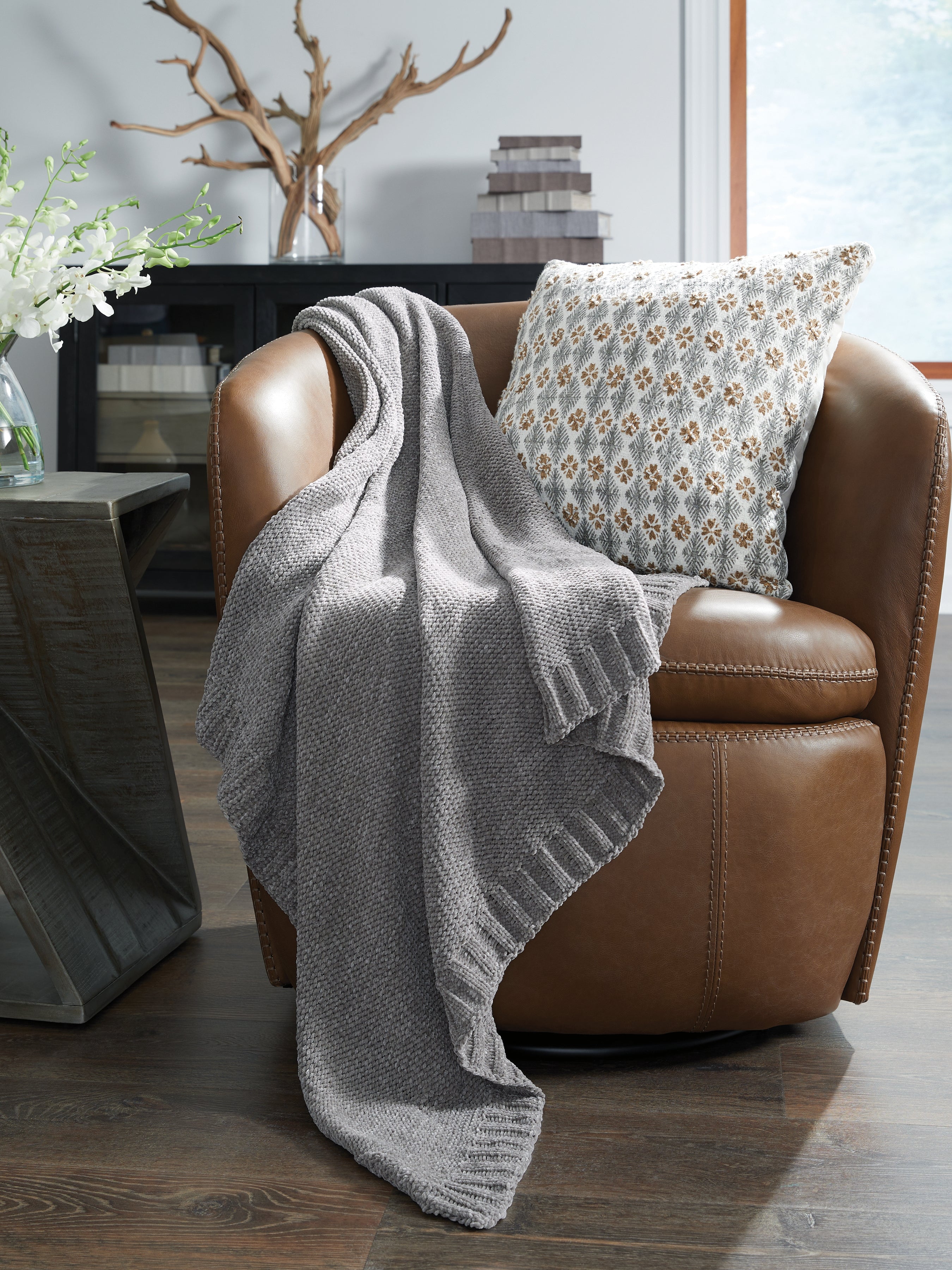 3 Brothers Decor - Ashley Furniture - Anawood Throw (Set of 3) - Throw (3/CS) / Gray - A1001097