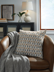 3 Brothers Decor - Ashley Furniture - Dainwick Pillows - Pillow (4/CS) / White/Gray/Brown - A1001102