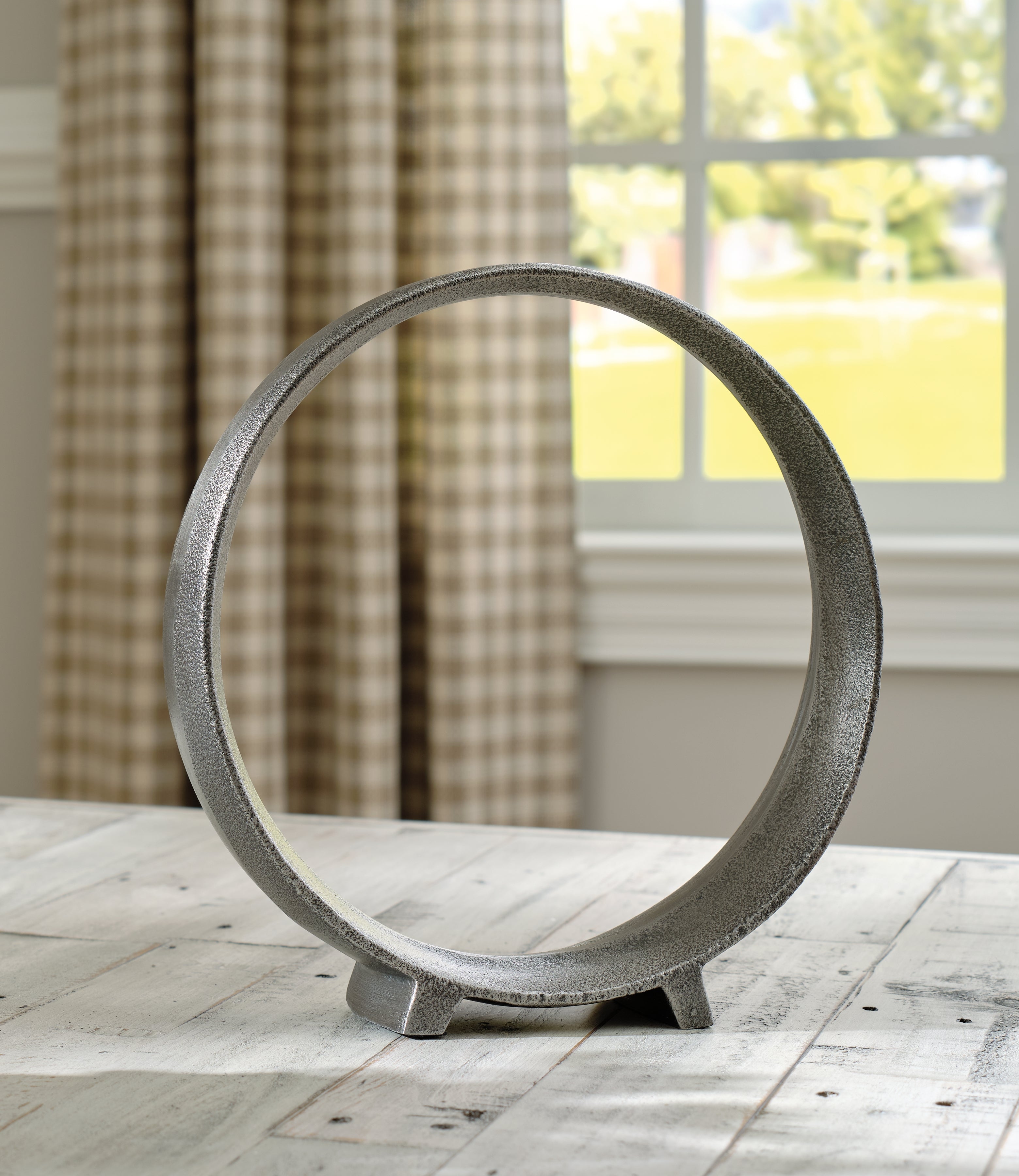 3 Brothers Decor - Ashley Furniture - Ryandale Sculpture - Sculpture / Antique Pewter Finish - A2000501S