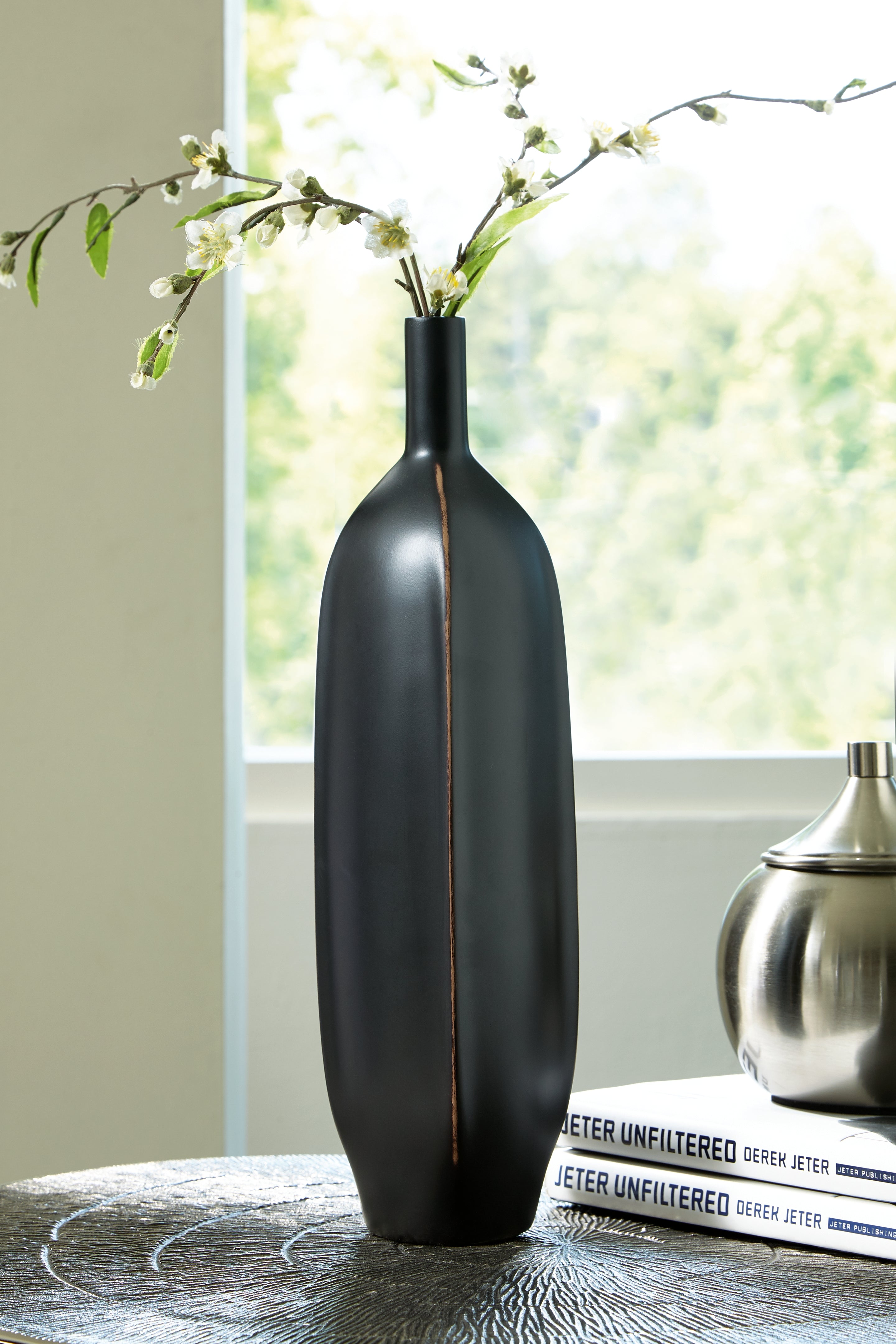 3 Brothers Decor - Ashley Furniture - Rhaveney Vase - Vase (3/CS) / Black - A2000552