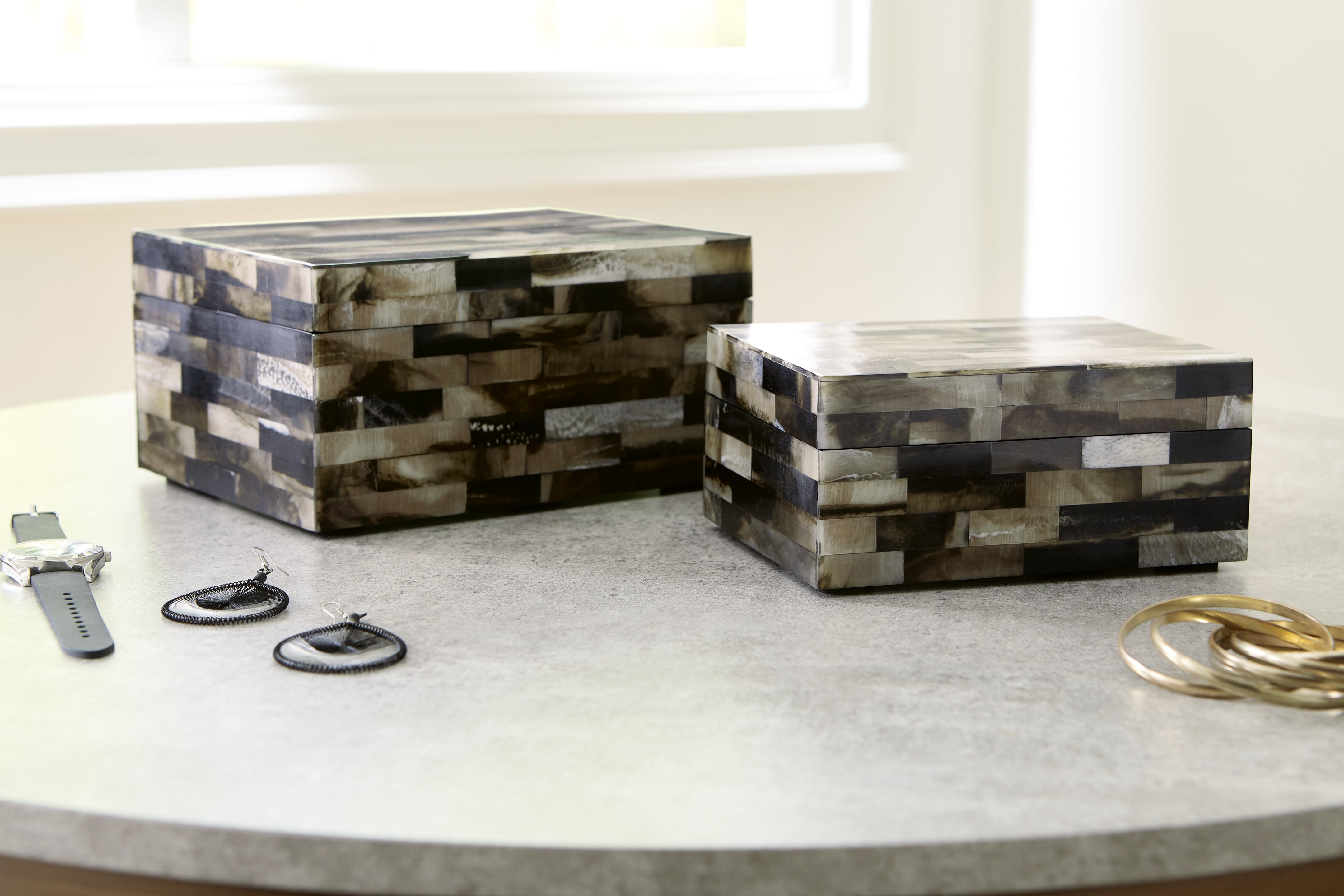3 Brothers Decor - Ashley Furniture - Ellford Box (Set of 2) - Box Set (Set of 2) / Black/Brown/Cream - A2000596