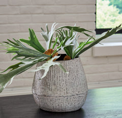 3 Brothers Decor - Ashley Furniture - Claymount Vase - Vase / Distressed Brown - A2000636