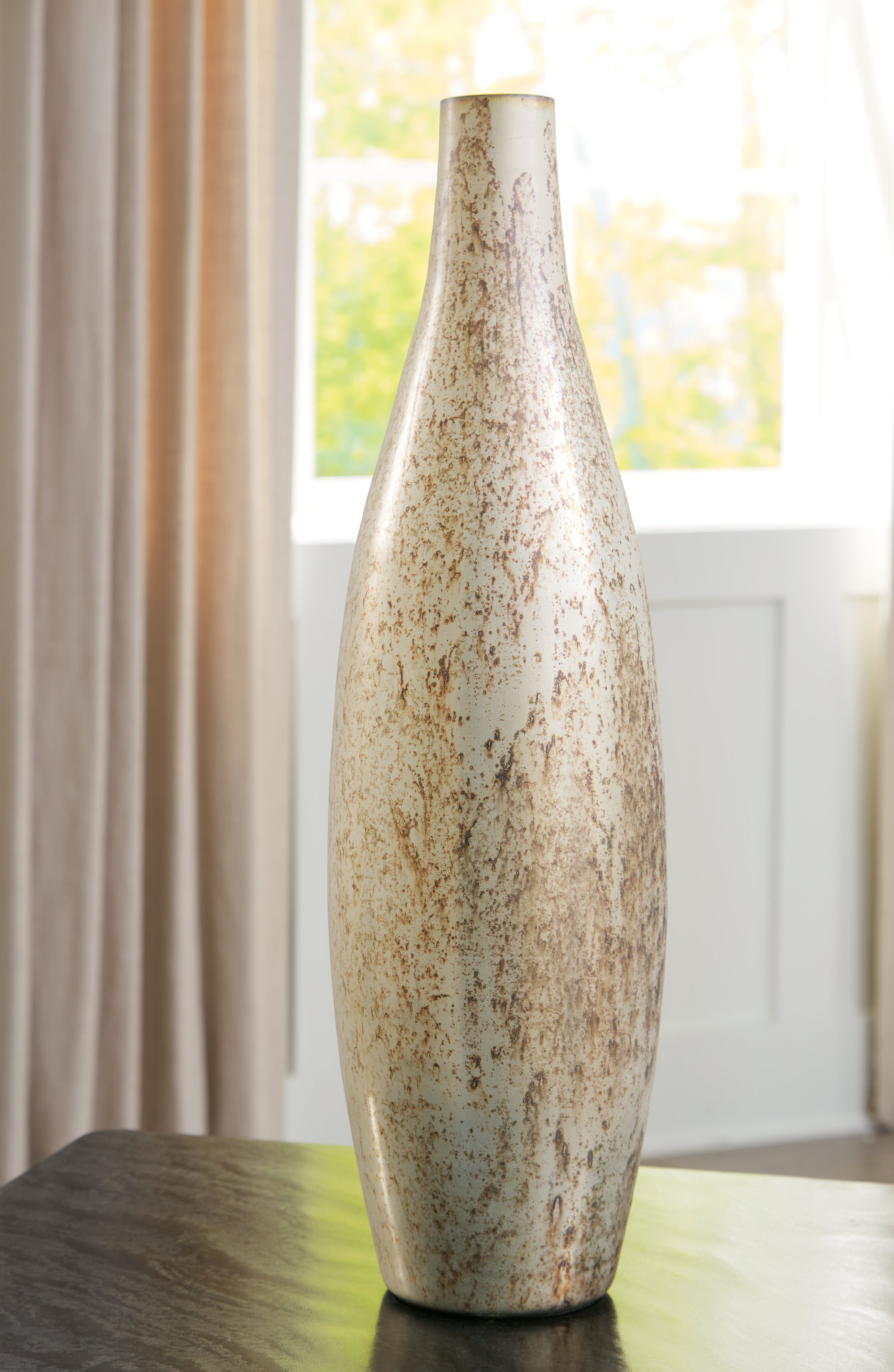 3 Brothers Decor - Ashley Furniture - Plawite Vase - Vase / Antique Silver Finish - A2000640