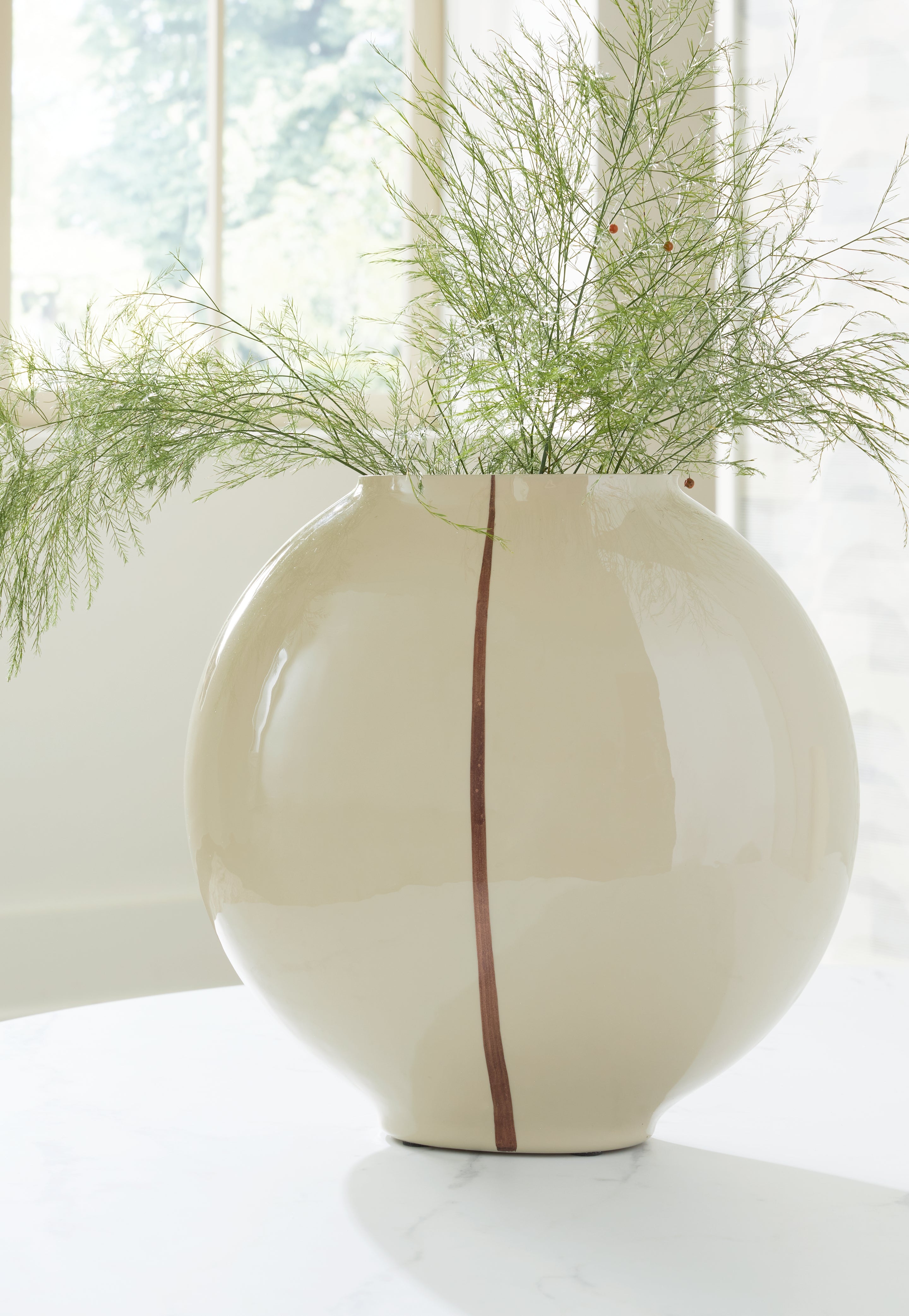 3 Brothers Decor - Ashley Furniture - Sheabourne Vase - Vase / Cream - A2000702
