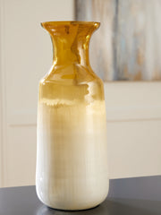 3 Brothers Decor - Ashley Furniture - Wynburg Vase - Vase / White/Amber - A2000724