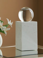 3 Brothers Decor - Ashley Furniture - Sellner Sculpture - Sculpture / Clear/White - A2000777