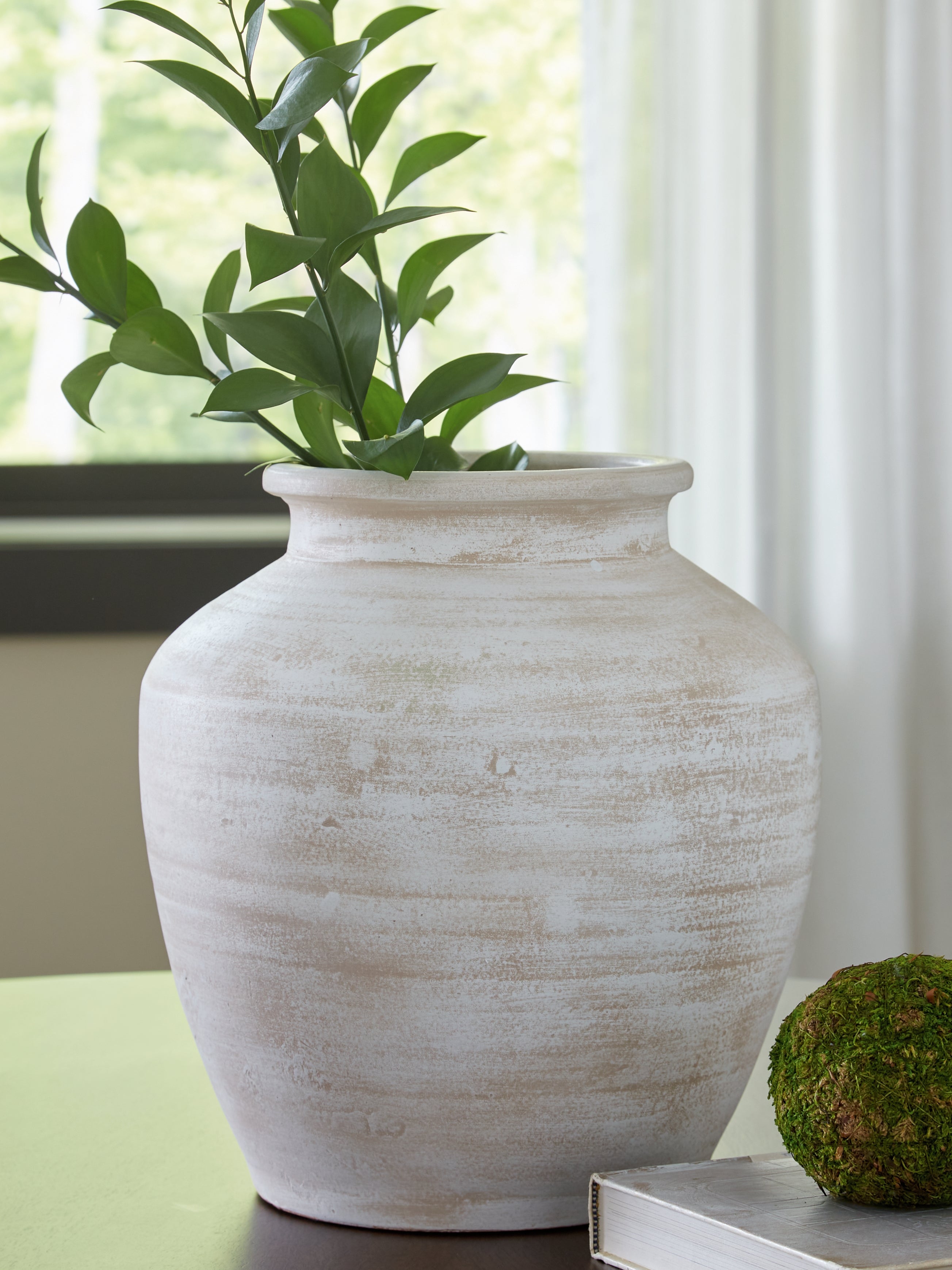3 Brothers Decor - Ashley Furniture - Meadie Vase - Vase / Distressed White - A2000788