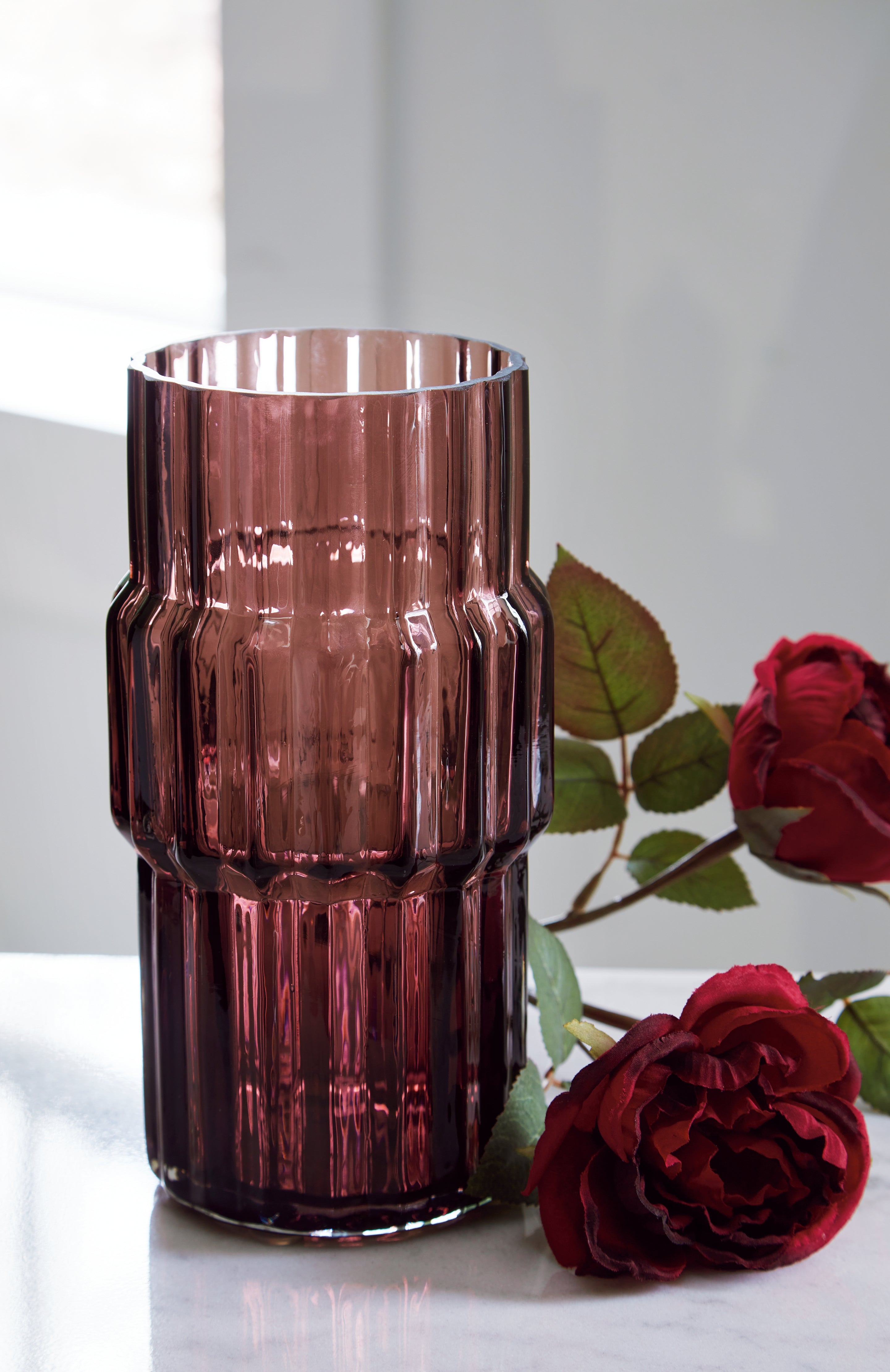 3 Brothers Decor - Ashley Furniture - Dorlow Vase - Vase / Mauve - A2900024V