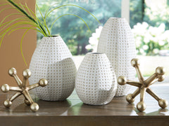3 Brothers Decor - Ashley Furniture - Azerton Accessory Set (Set of 5) - Accessory Set (5/CN) / White/Gold Finish - A2C00209