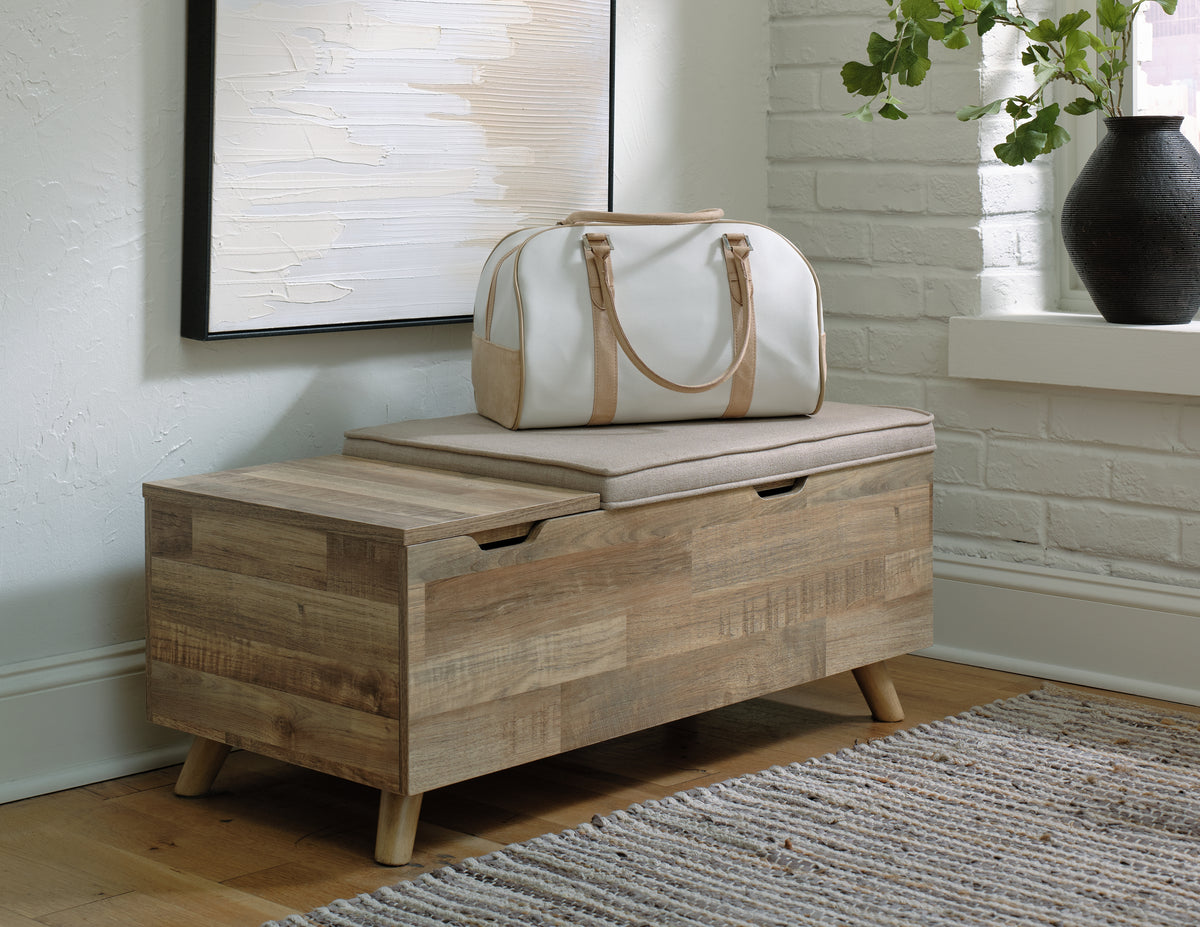 3 Brothers Decor - Ashley Furniture - Gerdanet Storage Bench - Storage Bench / Beige/Brown / 39"W x 19"D x 17"H - A3000318