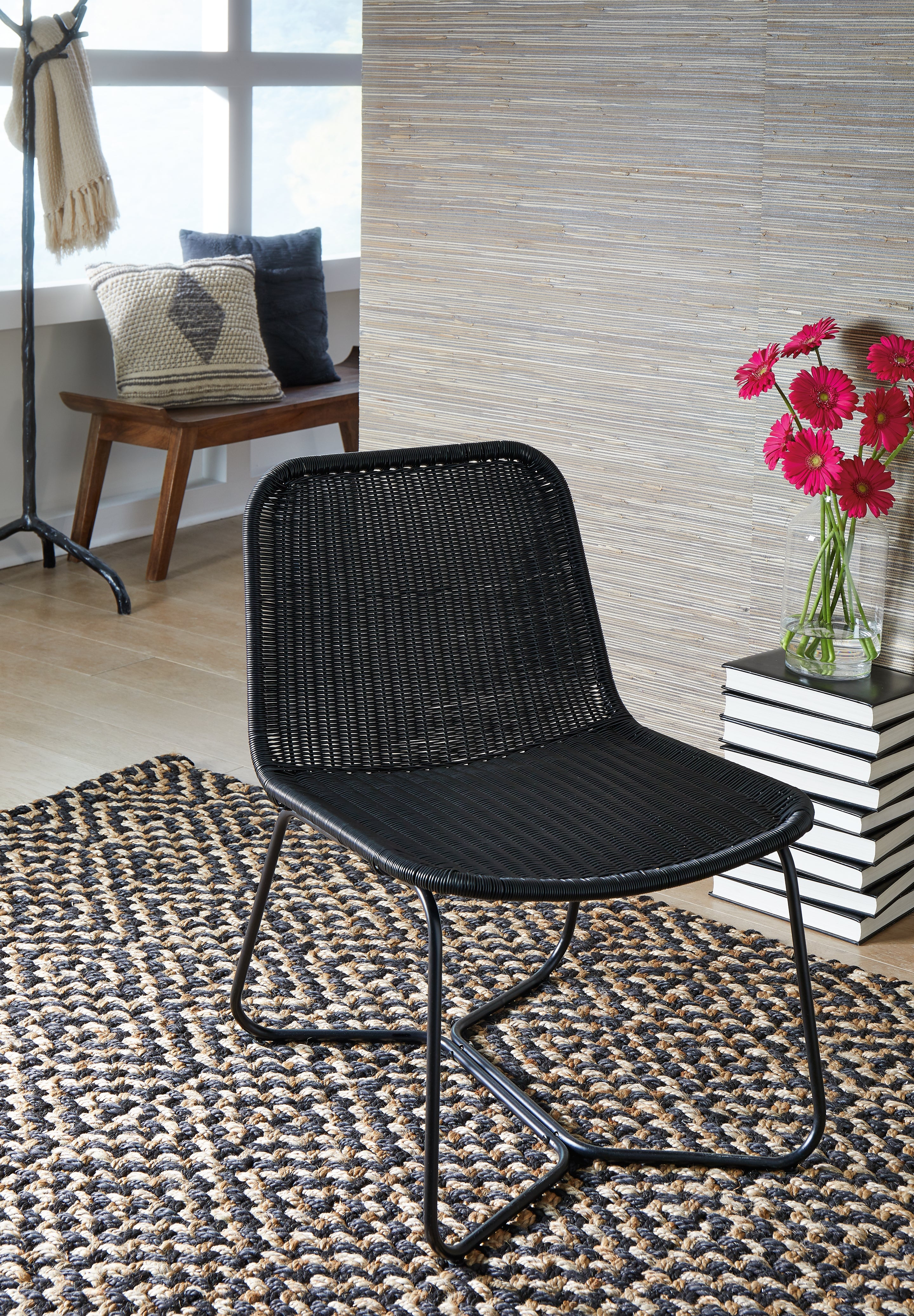 3 Brothers Decor - Ashley Furniture - Daviston Accent Chair - Accent Chair / Black - A3000614
