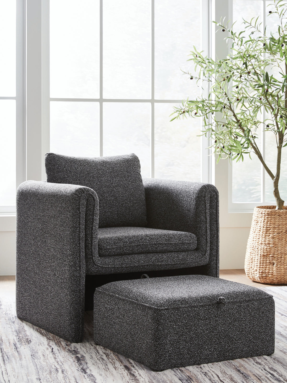 3 Brothers Decor - Ashley Furniture - Vreni Accent Chair - Accent Chair / Charcoal/Black - A3000754
