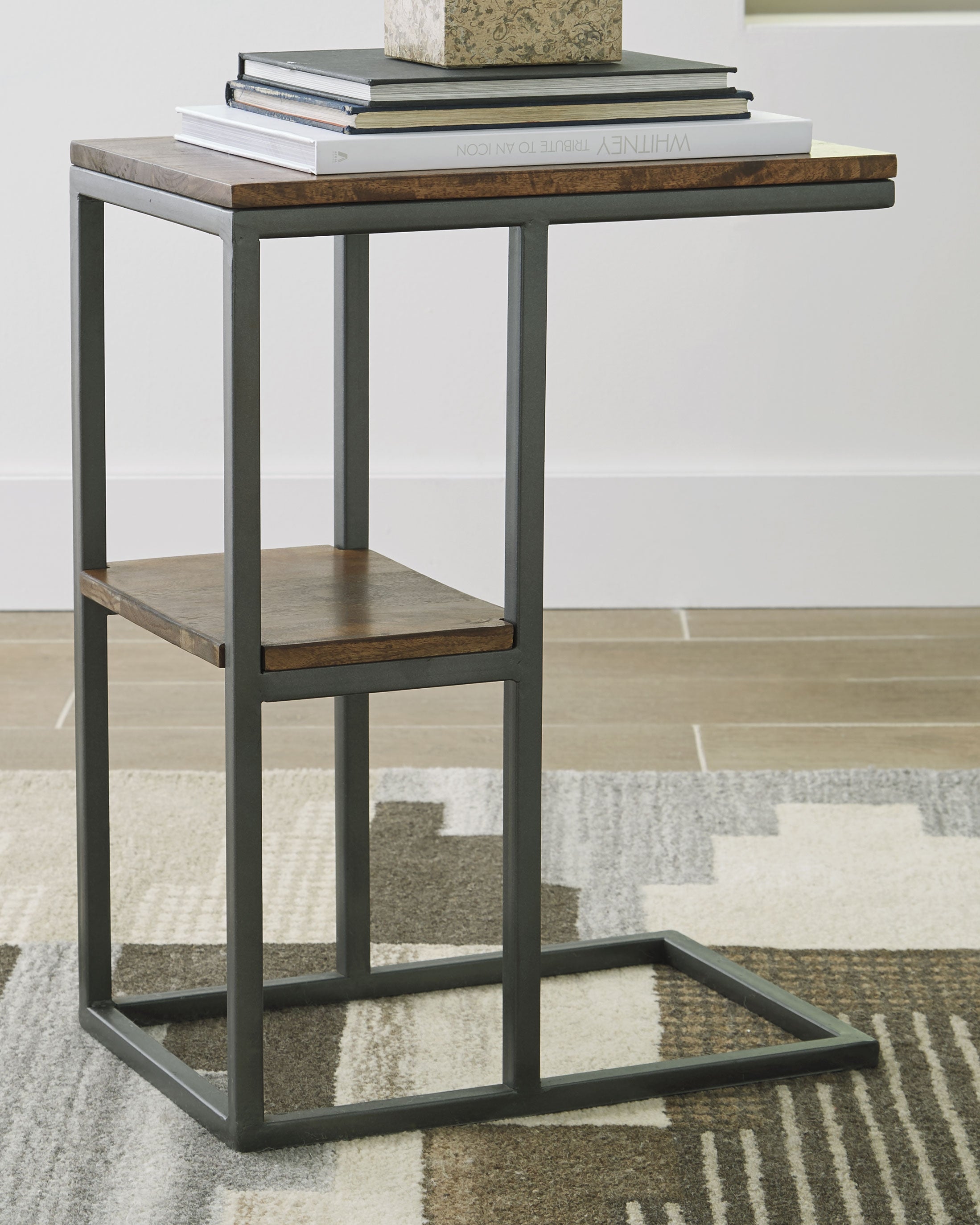 3 Brothers Decor - Ashley Furniture - Forestmin Accent Table - Accent Table / Natural/Black - A4000049