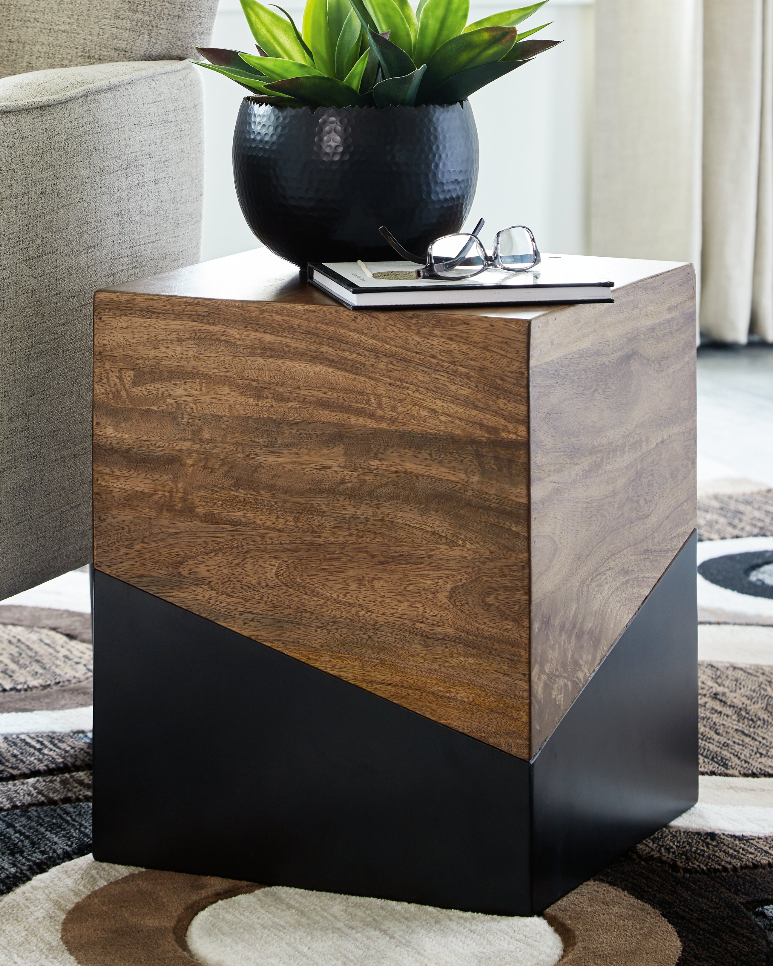 3 Brothers Decor - Ashley Furniture - Trailbend Accent Table - Accent Table / Brown/Gunmetal - A4000311
