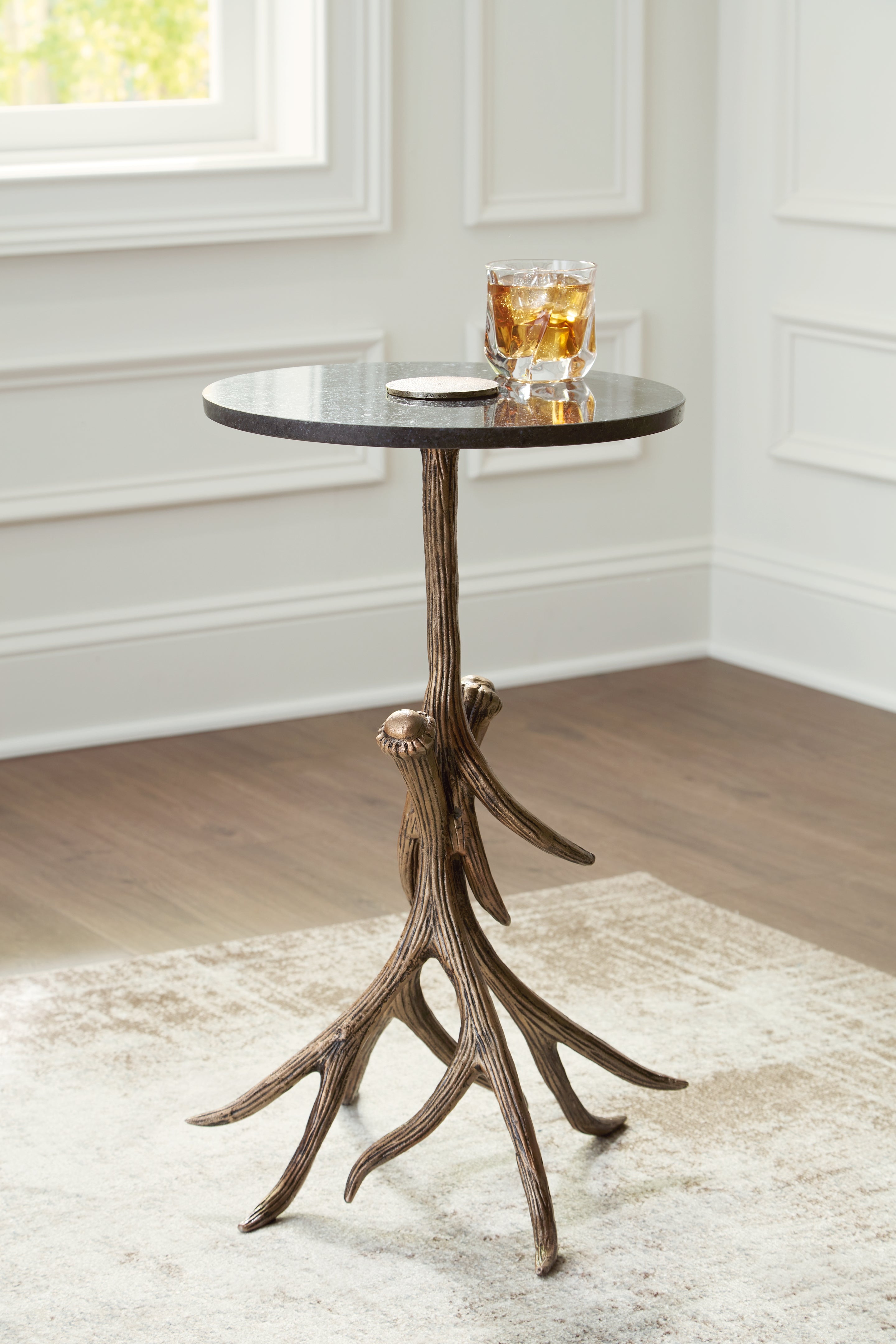 3 Brothers Decor - Ashley Furniture - Lemkins Accent Table - Accent Table / Black/Antique Gold Finish - A4000606