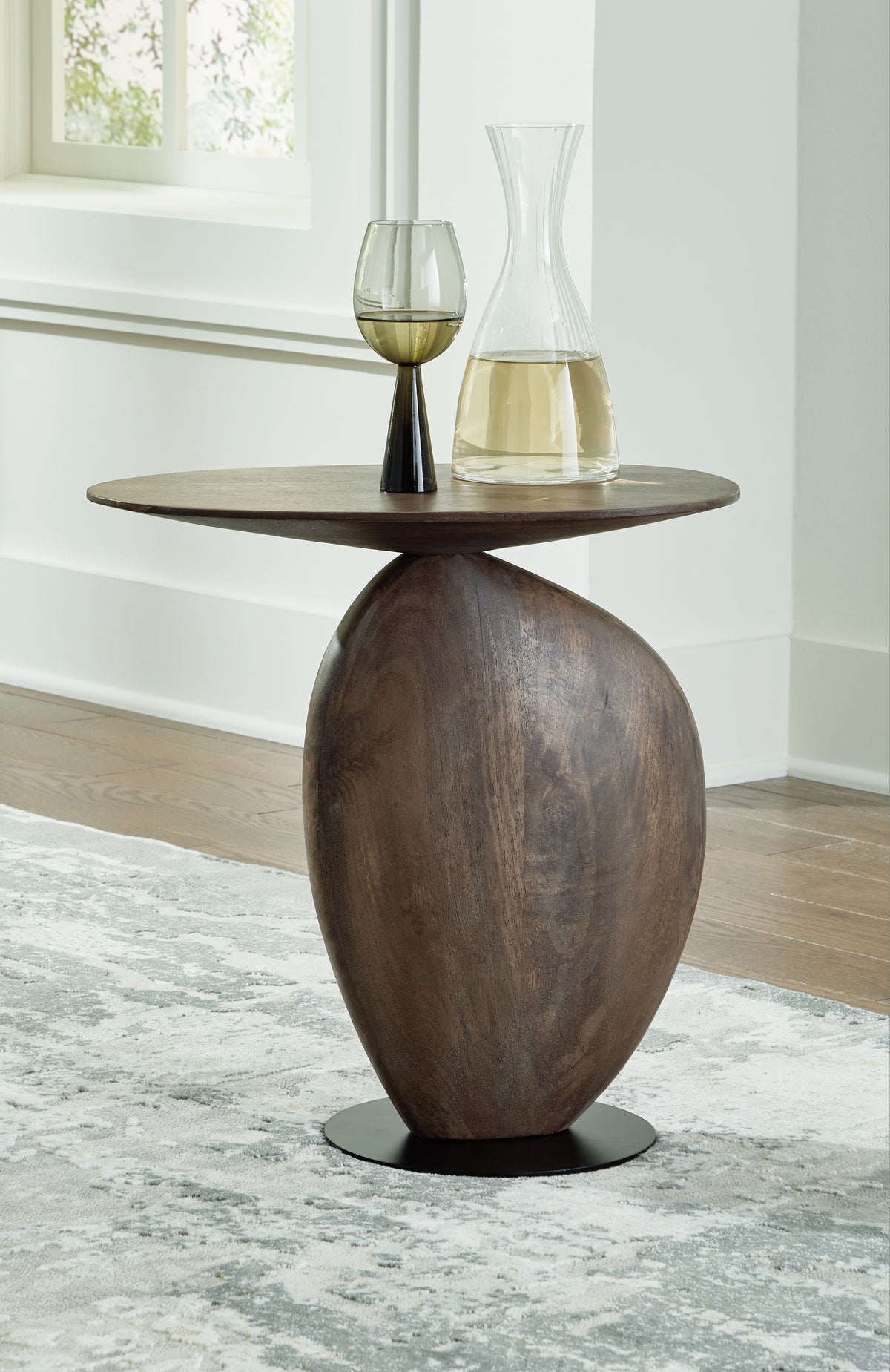 3 Brothers Decor - Ashley Furniture - Cormmet Accent Table - Accent Table / Brown/Black - A4000612