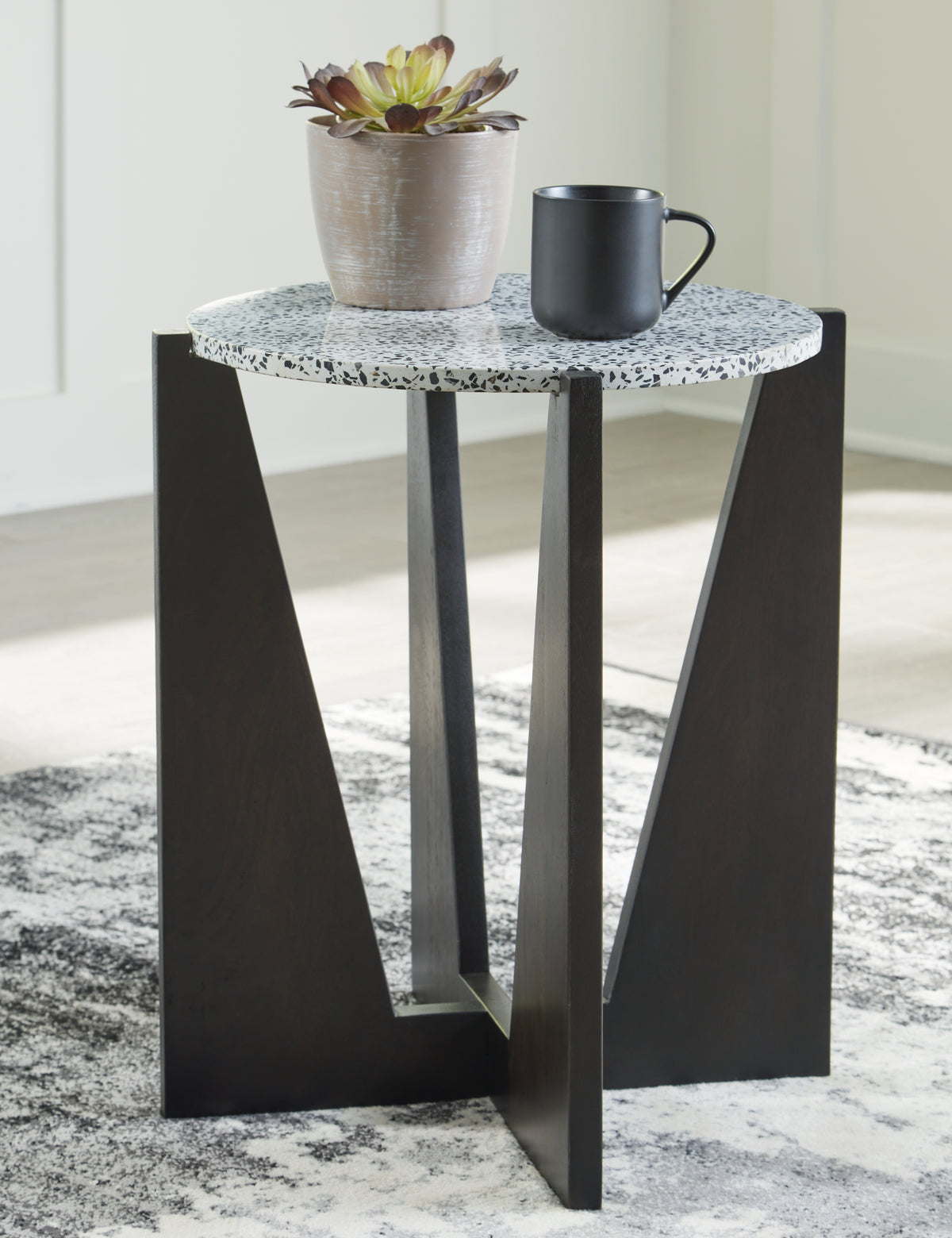 3 Brothers Decor - Ashley Furniture - Tellrich Accent Table - Accent Table / Black/White - A4000616
