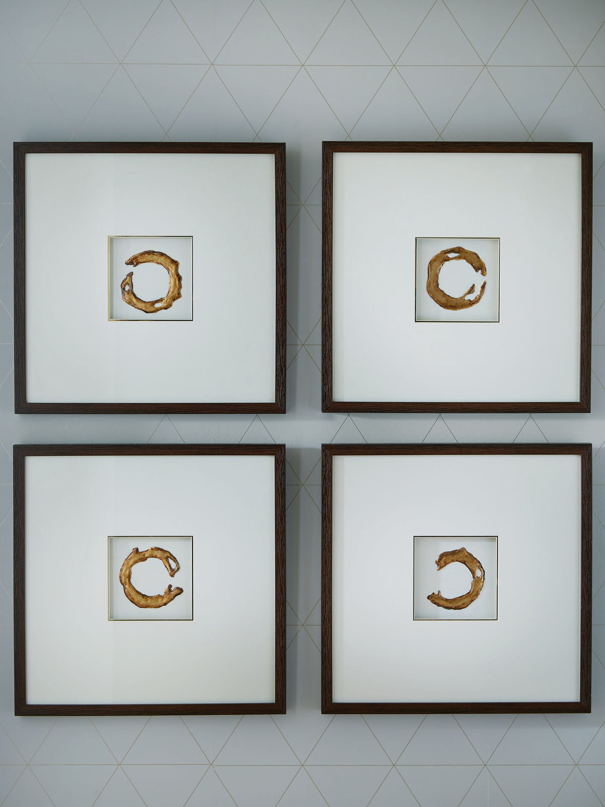 3 Brothers Decor - Ashley Furniture - Dallbourne Wall Decor - Wall Art Set (4/CN) / White/Gold Finish - A8000491