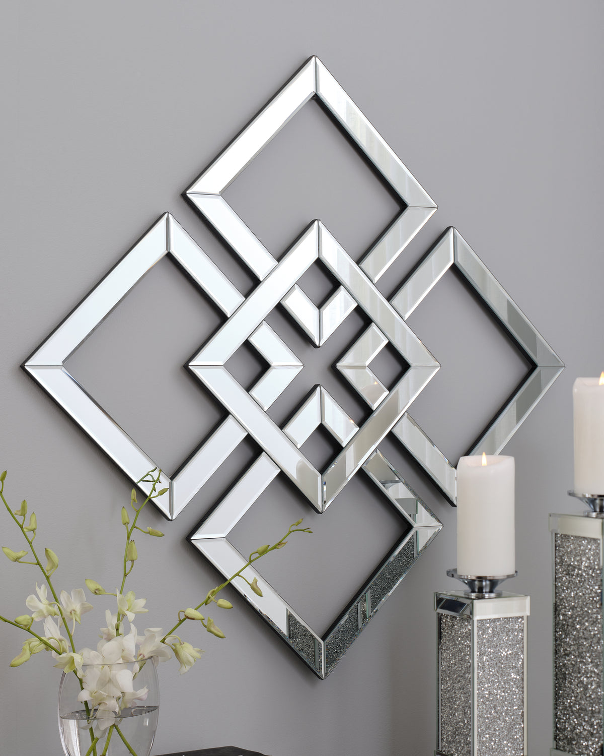 3 Brothers Decor - Ashley Furniture - Quinnley Mirror - Accent Mirror / Mirror - A8010207