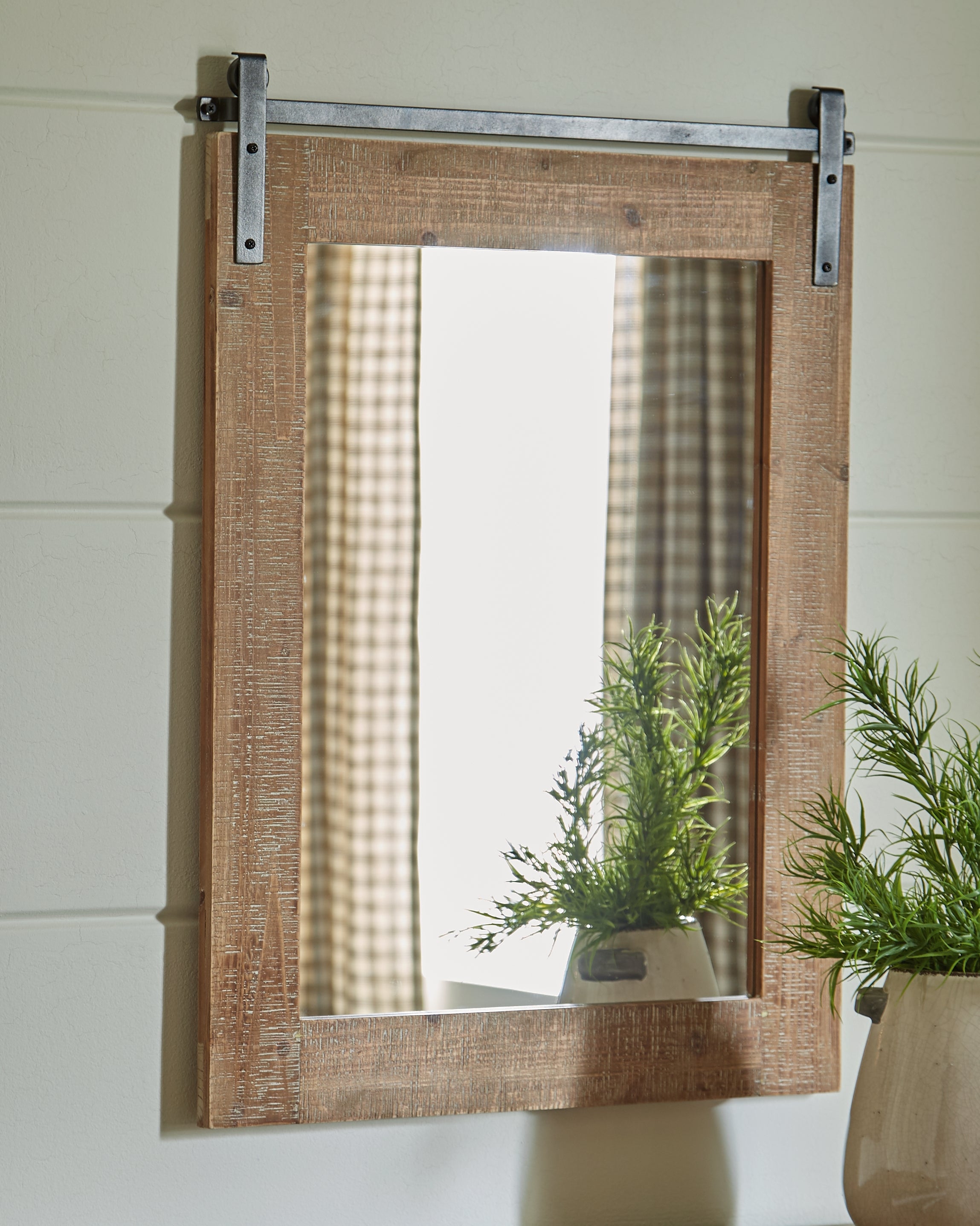 3 Brothers Decor - Ashley Furniture - Lanie Mirror - Accent Mirror / Antique Brown - A8010223