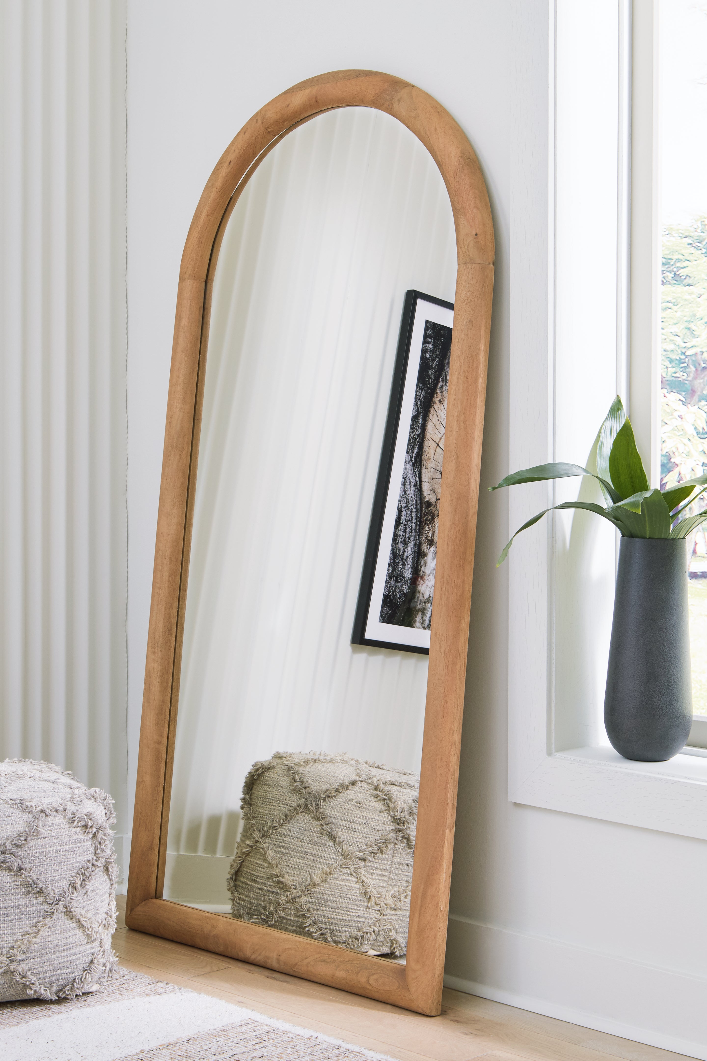 3 Brothers Decor - Ashley Furniture - Dairville Mirror - Floor Mirror / Brown - A8010323