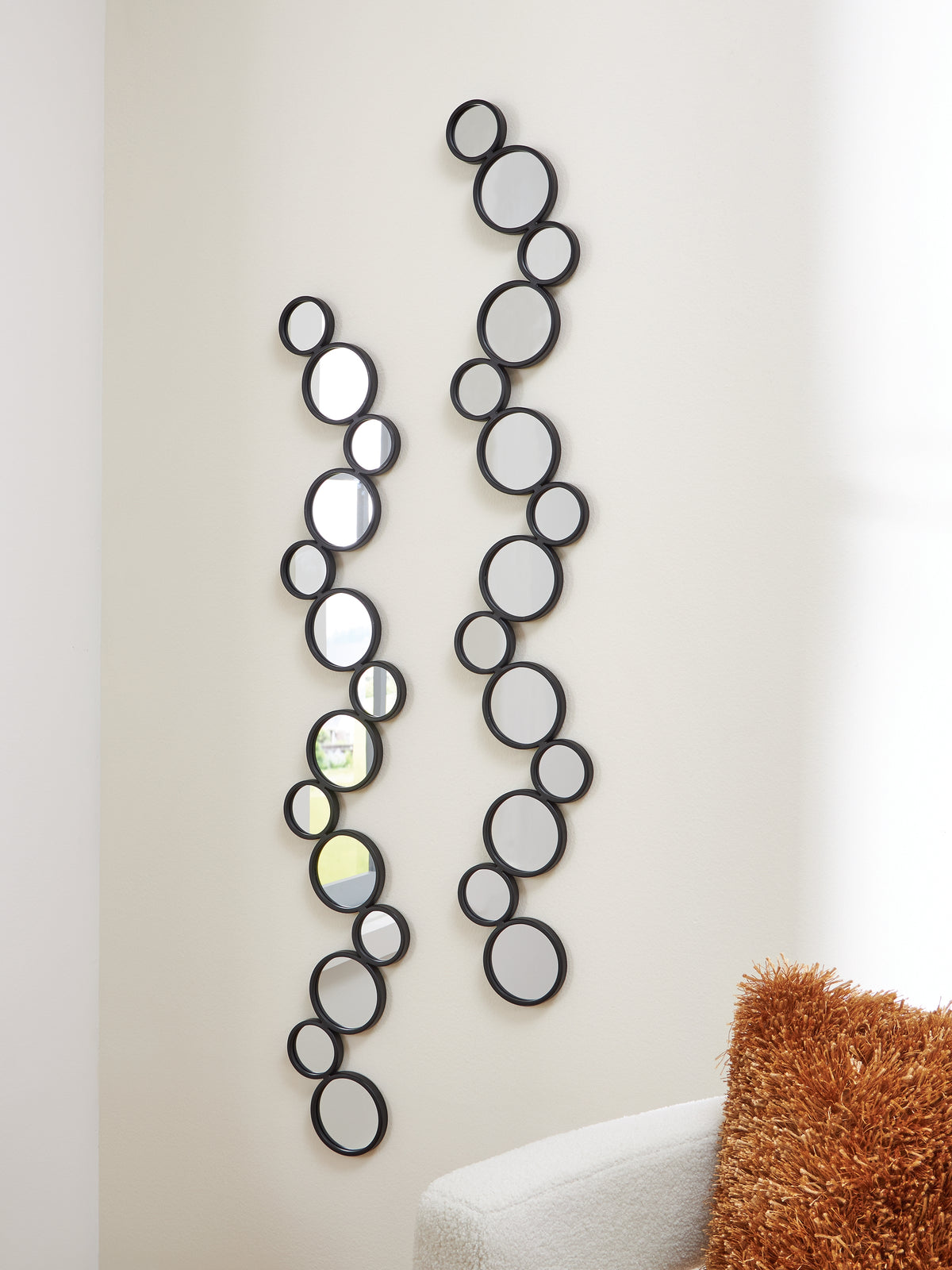 3 Brothers Decor - Ashley Furniture - Vinler Mirror - Accent Mirror Set (Set of 2) / Black - A8010353