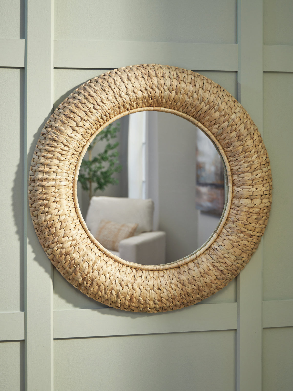 3 Brothers Decor - Ashley Furniture - Briggsburg Mirror - Accent Mirror / Natural - A8010437
