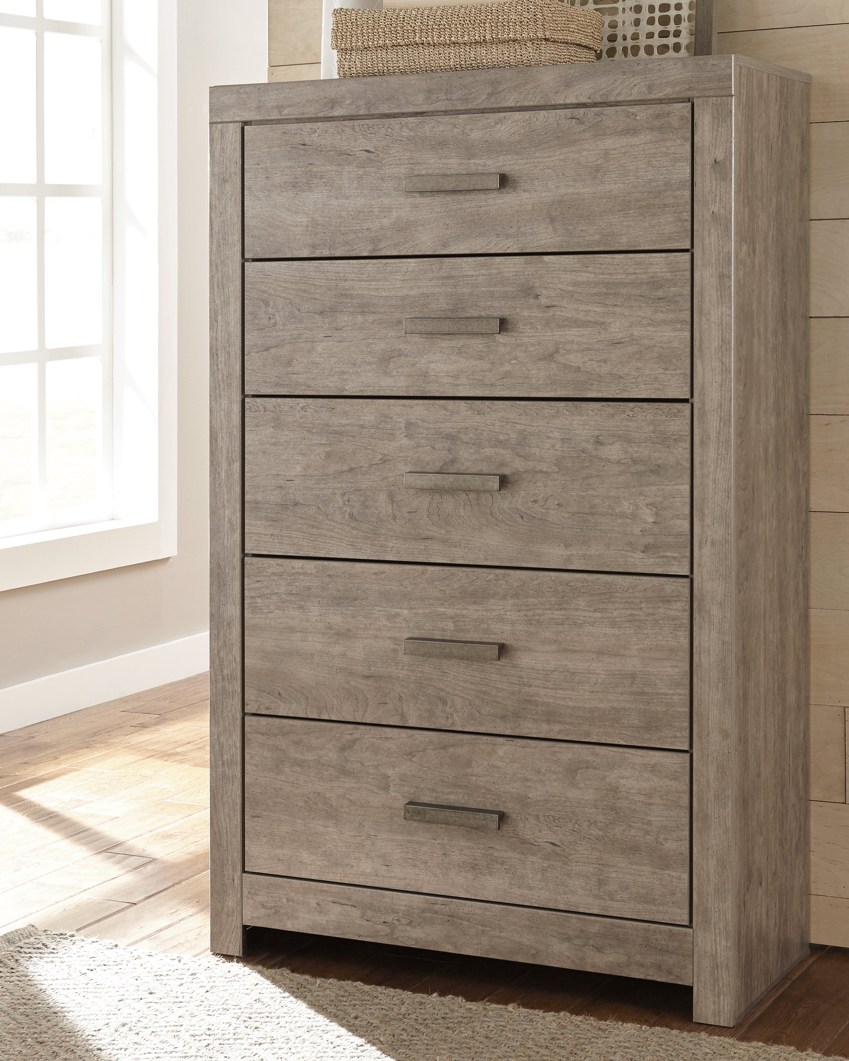 3 Brothers Decor - Ashley Furniture - Culverbach Bedroom - Five Drawer Chest / Gray - B070-46