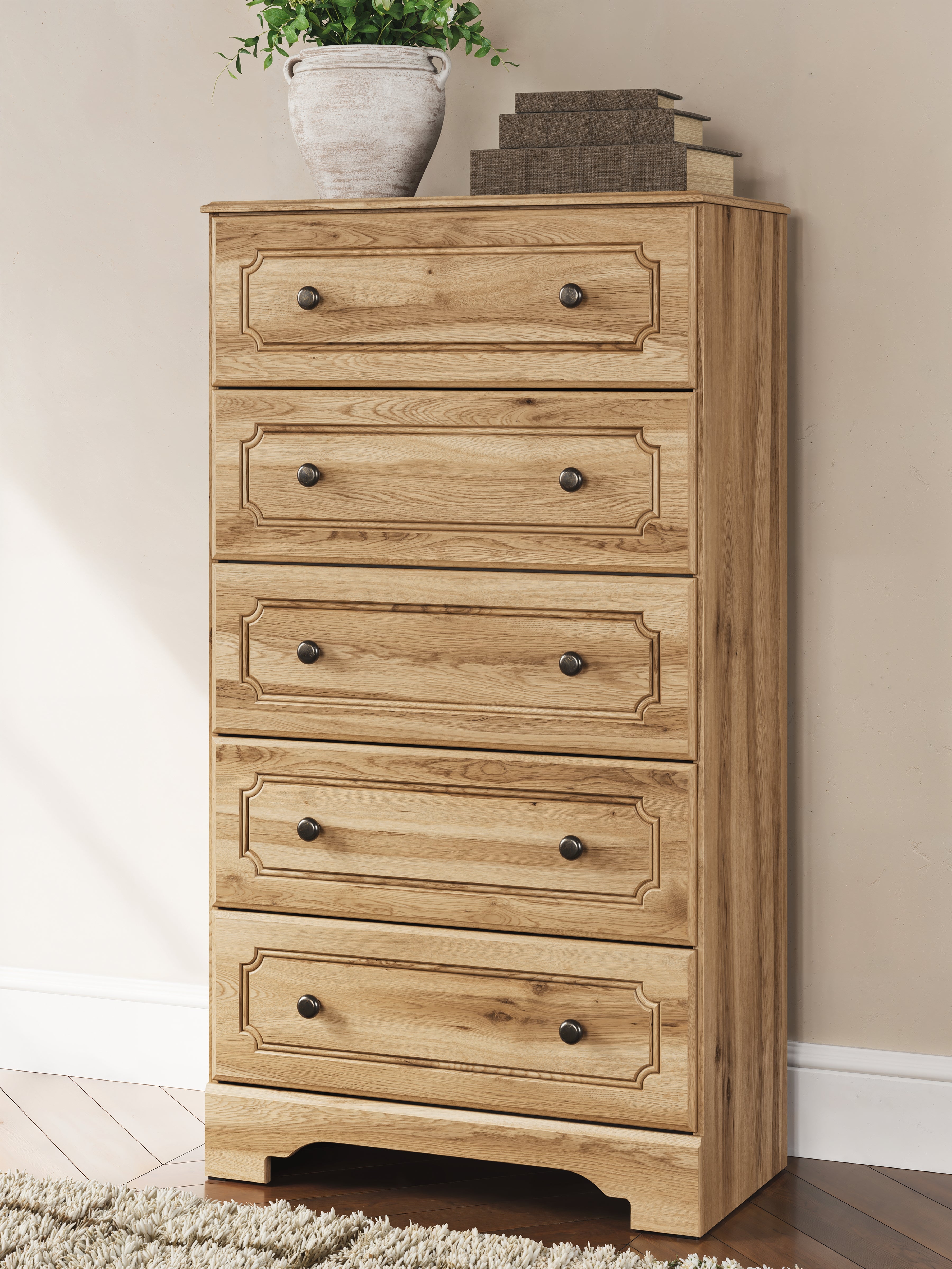3 Brothers Decor - Ashley Furniture - Aleaport Bedroom - Five Drawer Chest / Warm Brown - PCB1075-46