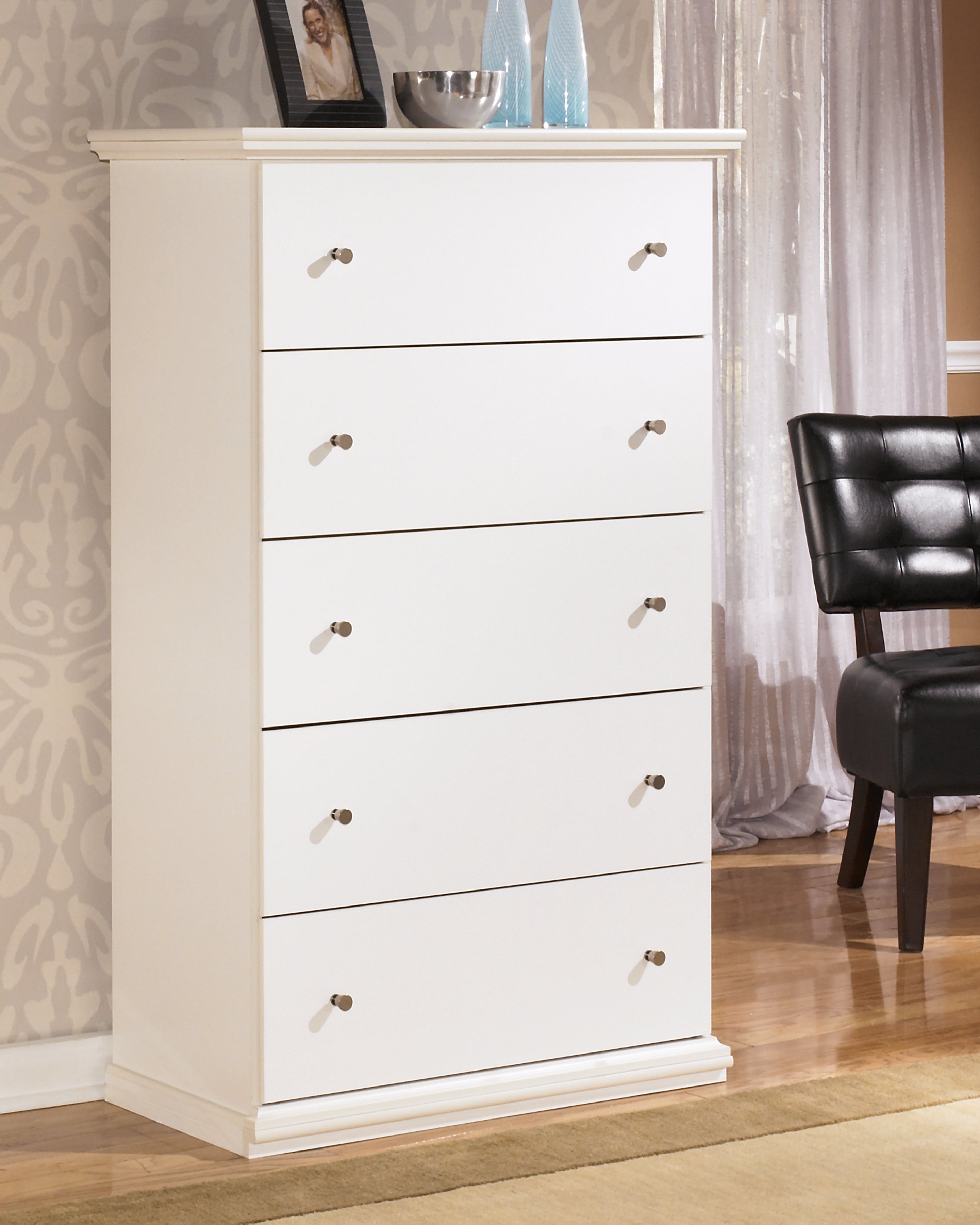3 Brothers Decor - Ashley Furniture - Bostwick Shoals Bedroom - Five Drawer Chest / White - B139-46