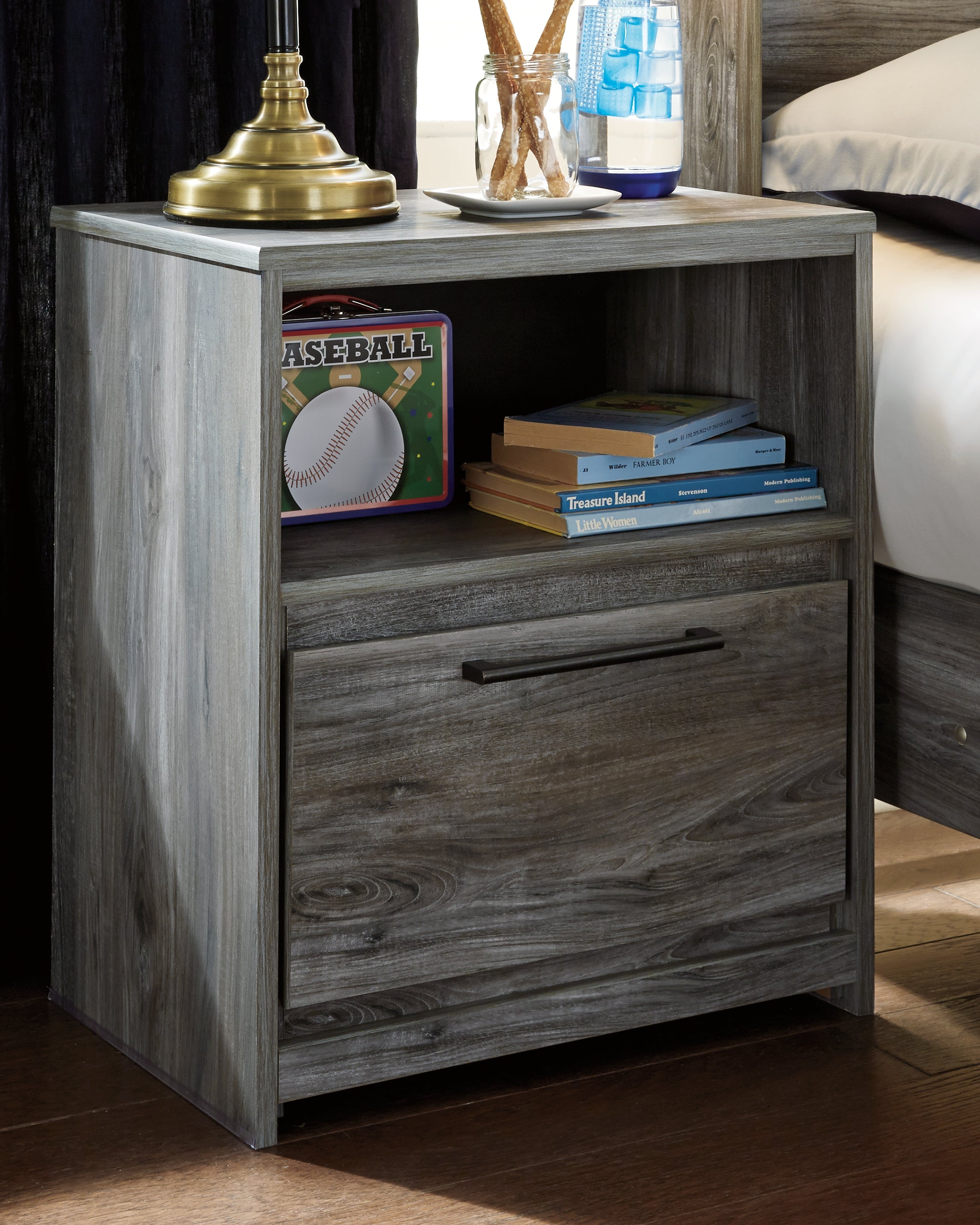 3 Brothers Decor - Ashley Furniture - Baystorm Bedroom - One Drawer Night Stand / Gray - B221-91