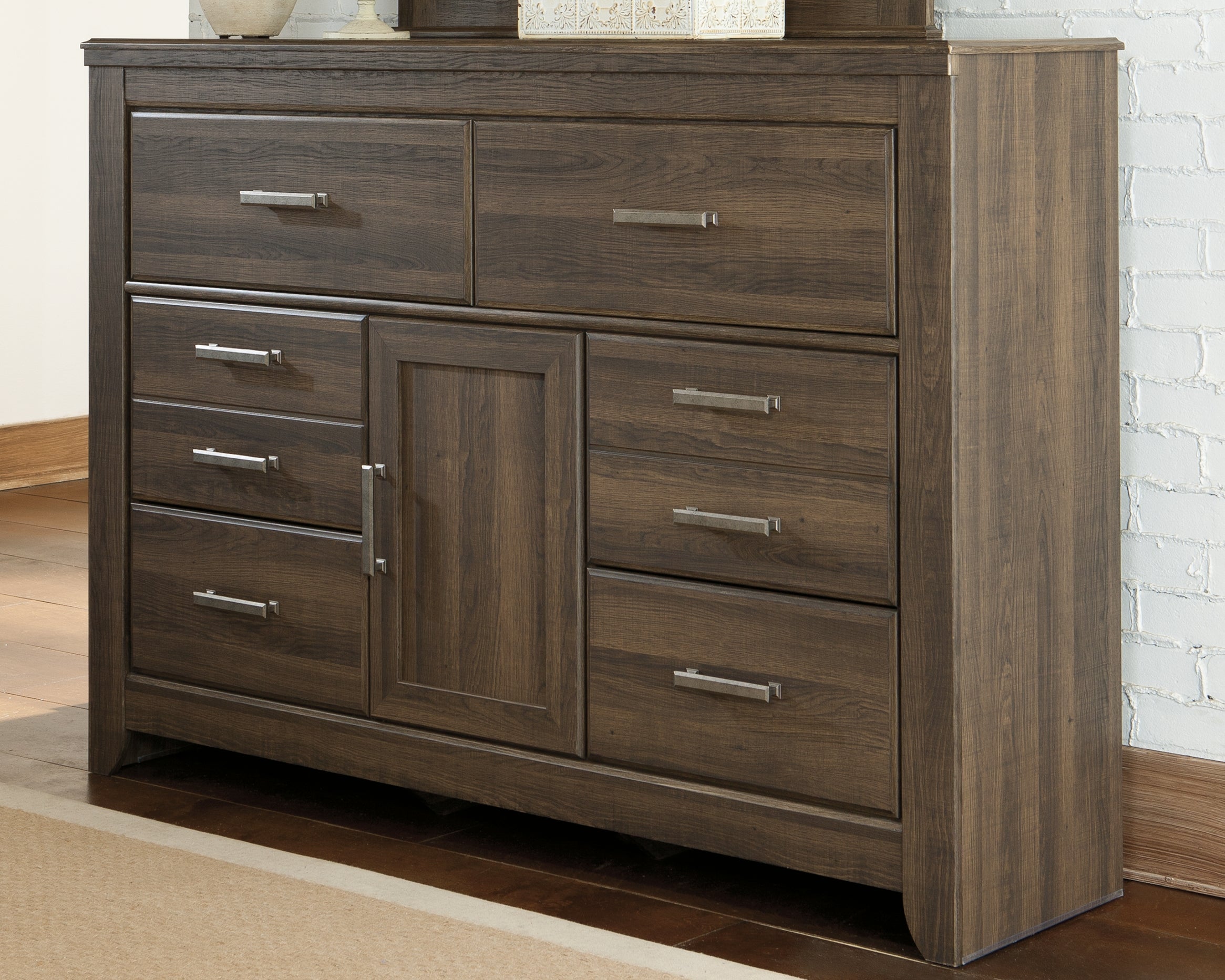 3 Brothers Decor - Ashley Furniture - Juararo Bedroom - Six Drawer Dresser / Dark Brown - B251-31