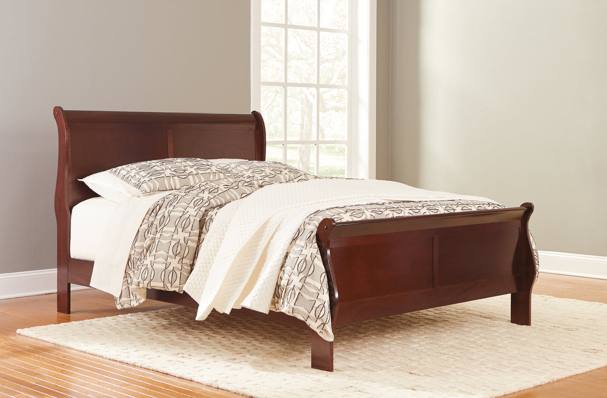 3 Brothers Decor - Ashley Furniture - Alisdair Bedroom - Queen Sleigh Bed / Reddish Brown - B376B2