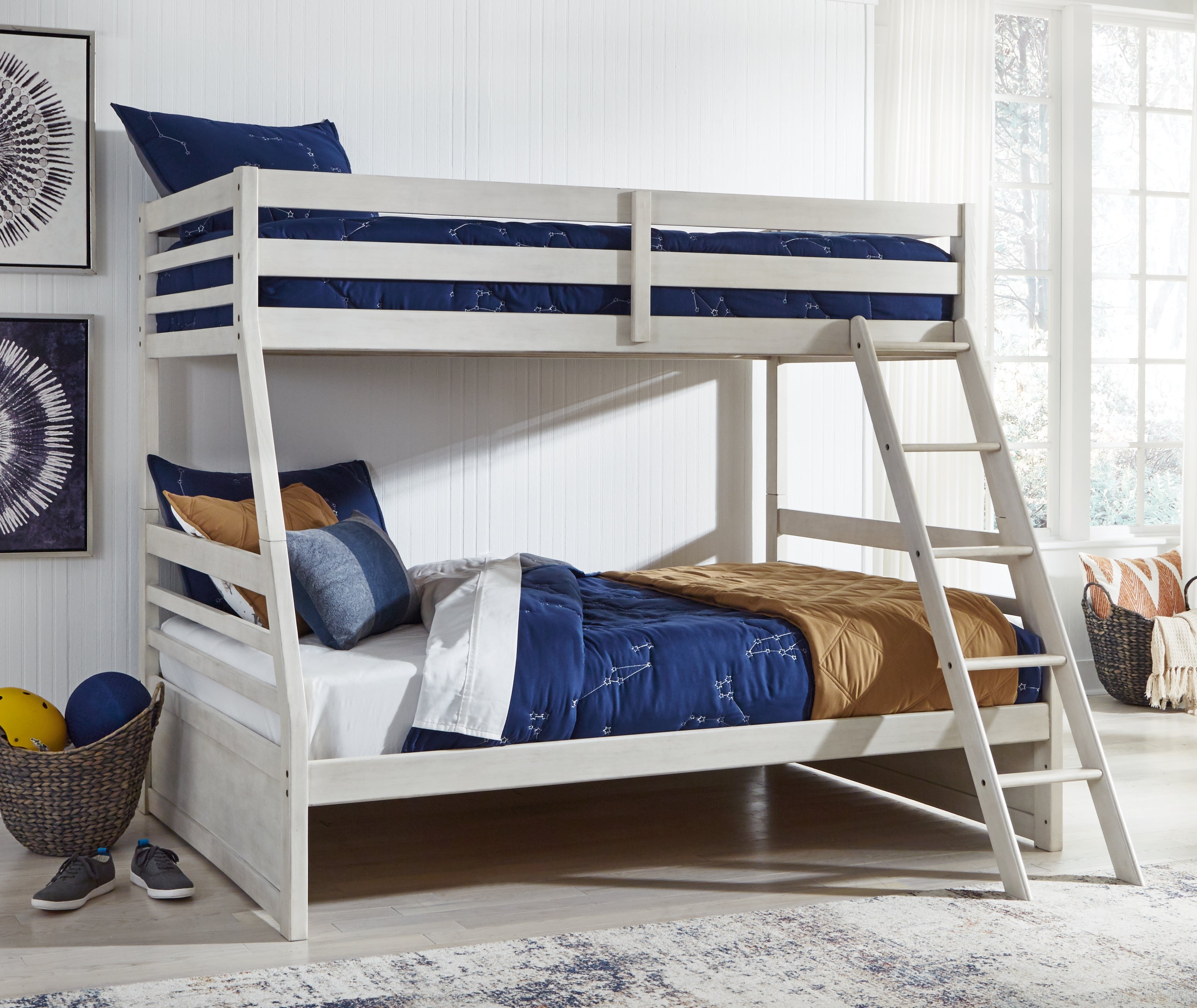 3 Brothers Decor - Ashley Furniture - Robbinsdale Bedroom - Twin over Full Bunk Bed / Antique White - B742B17