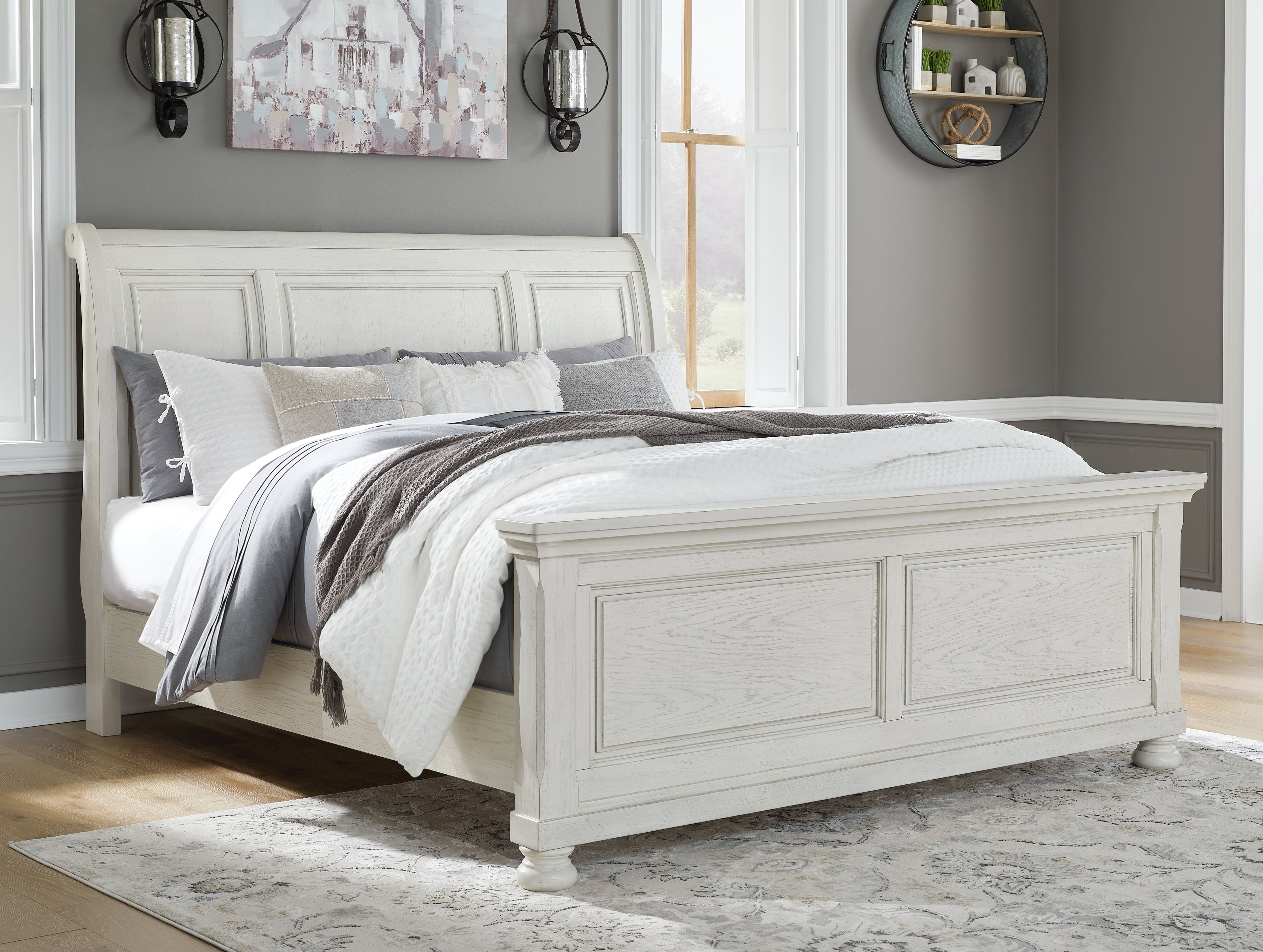 3 Brothers Decor - Ashley Furniture - Robbinsdale Bedroom - Queen Sleigh Bed / Antique White - B742B23