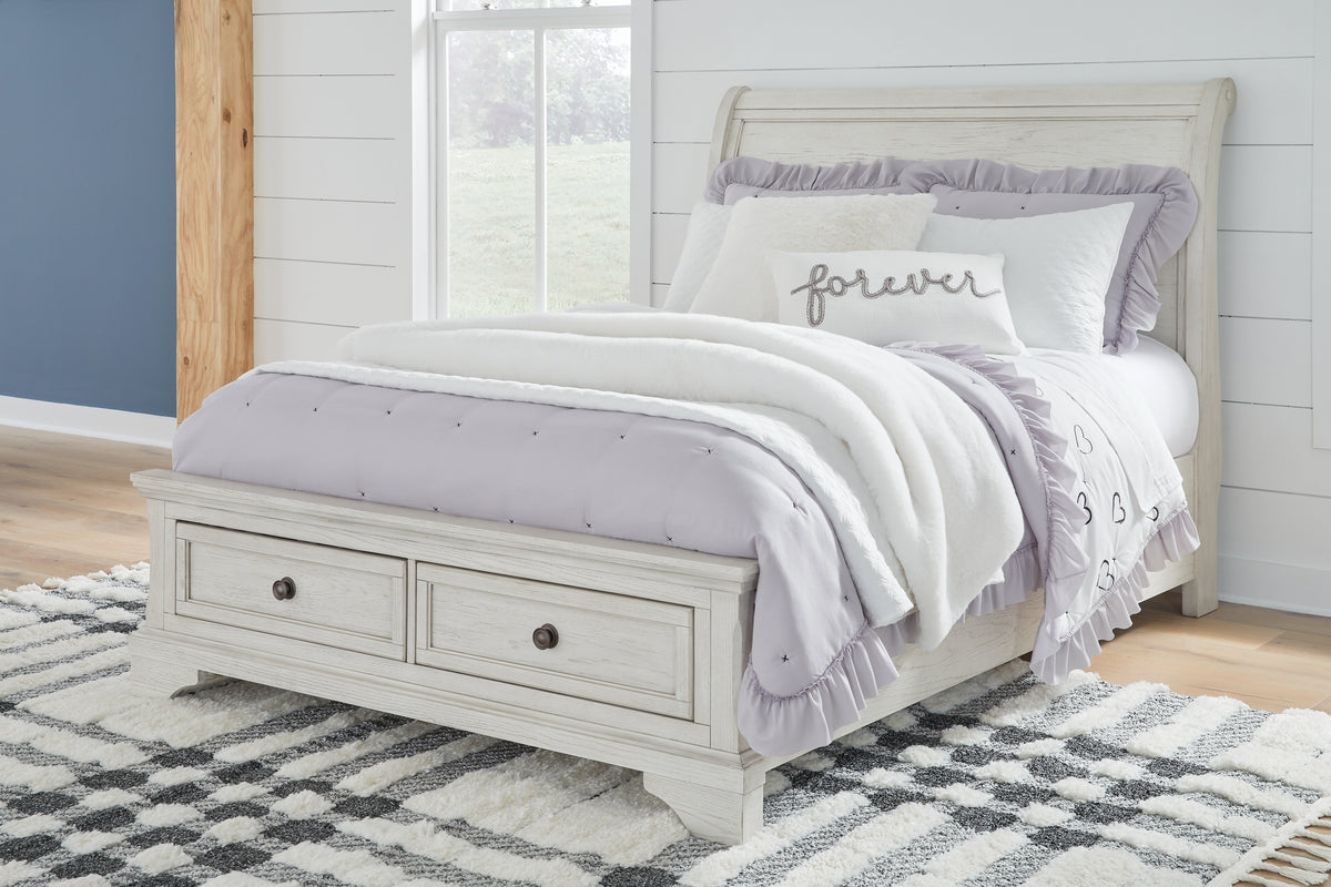 3 Brothers Decor - Ashley Furniture - Robbinsdale Bedroom - Full Sleigh Storage Bed / Antique White - B742B13