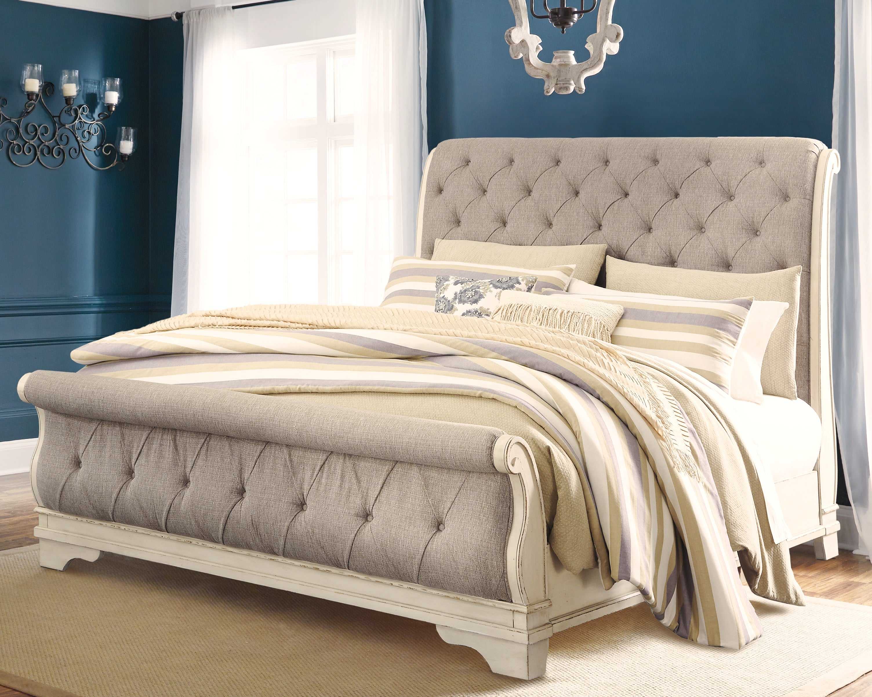 3 Brothers Decor - Ashley Furniture - Realyn Bedroom - Queen Sleigh Bed / Chipped White - B743B4