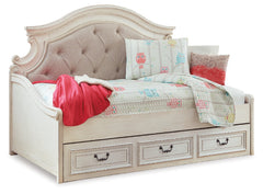 Realyn Bedroom